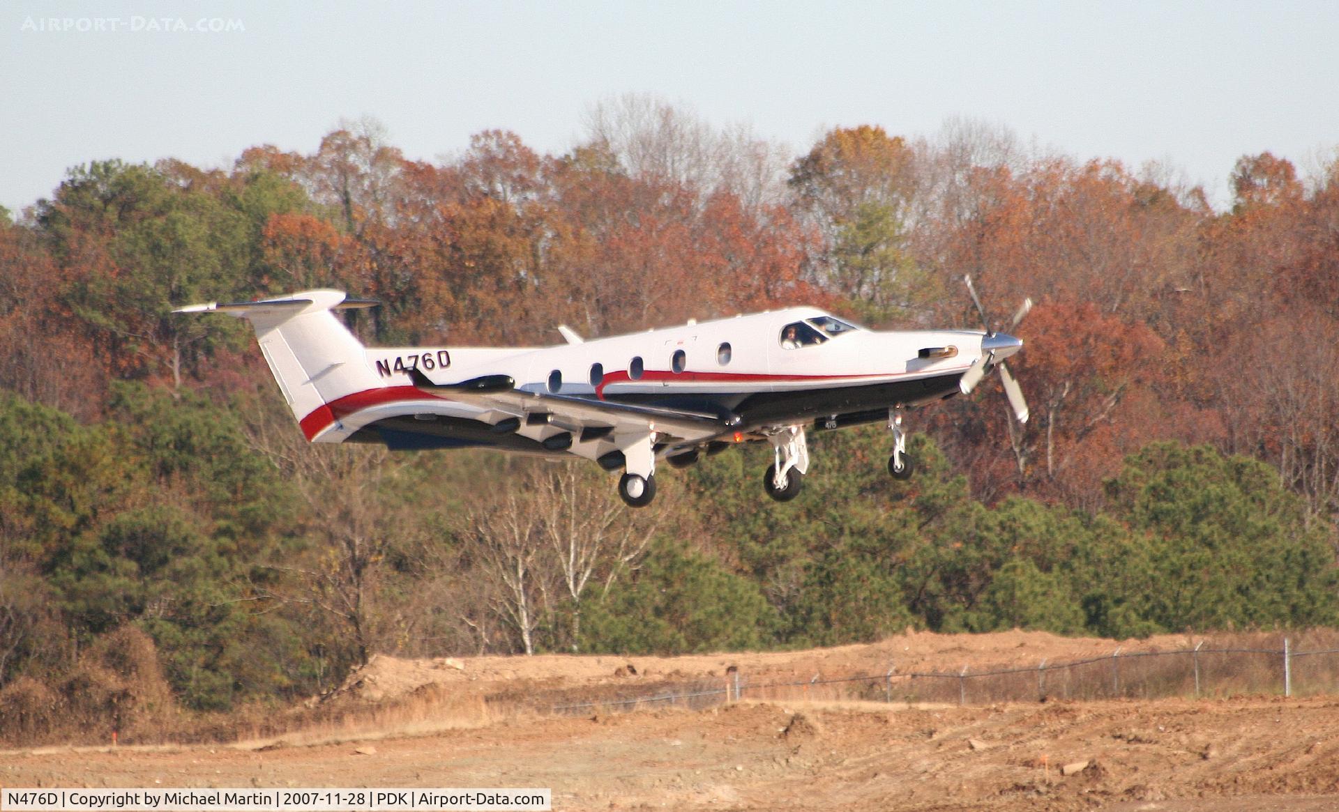 N476D, 2002 Pilatus PC-12/45 C/N 476, Taking off from Runway 20L