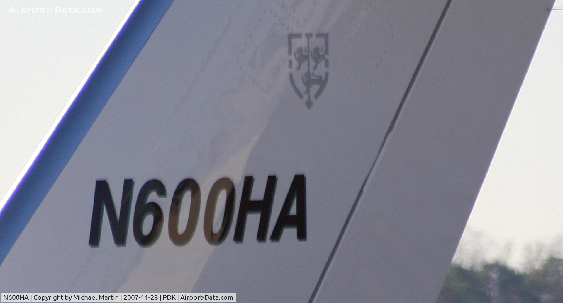 N600HA, 1982 Canadair Challenger 600S (CL-600-1A11) C/N 1071, New Tail Numbers - Former N220LC