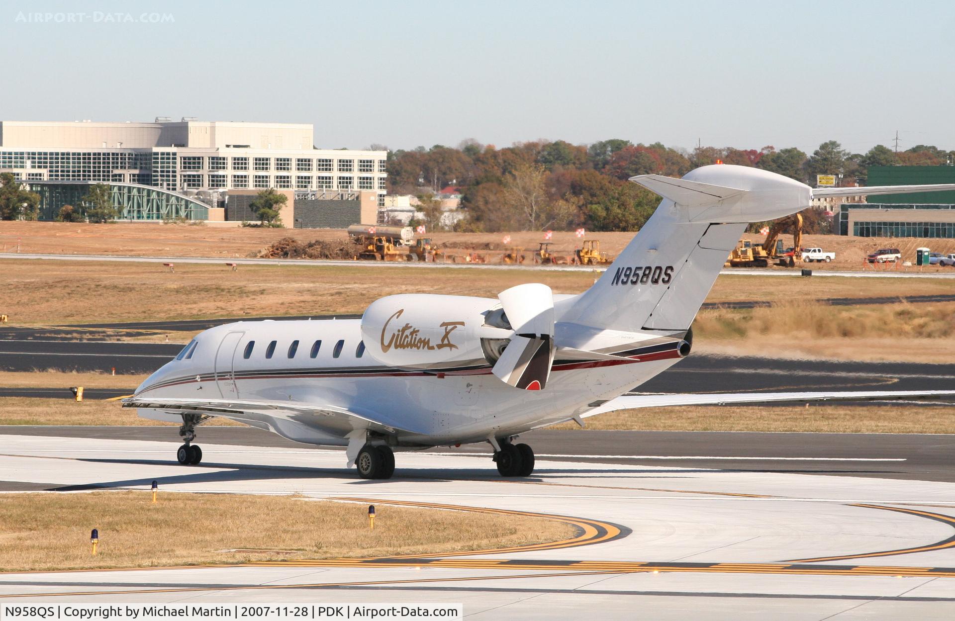 N958QS, 2001 Cessna 750 Citation X Citation X C/N 750-0158, Taxing to Signature Flight Services