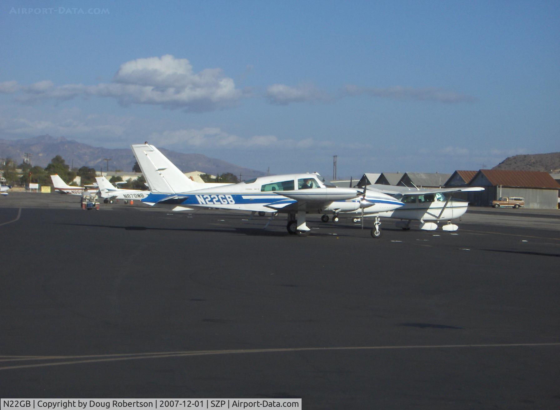N22GB, 1977 Cessna T310R C/N 310R1237, 1977 Cessna T310R RAM TURBO, two Continental TSIO-520 285 Hp each, taxi