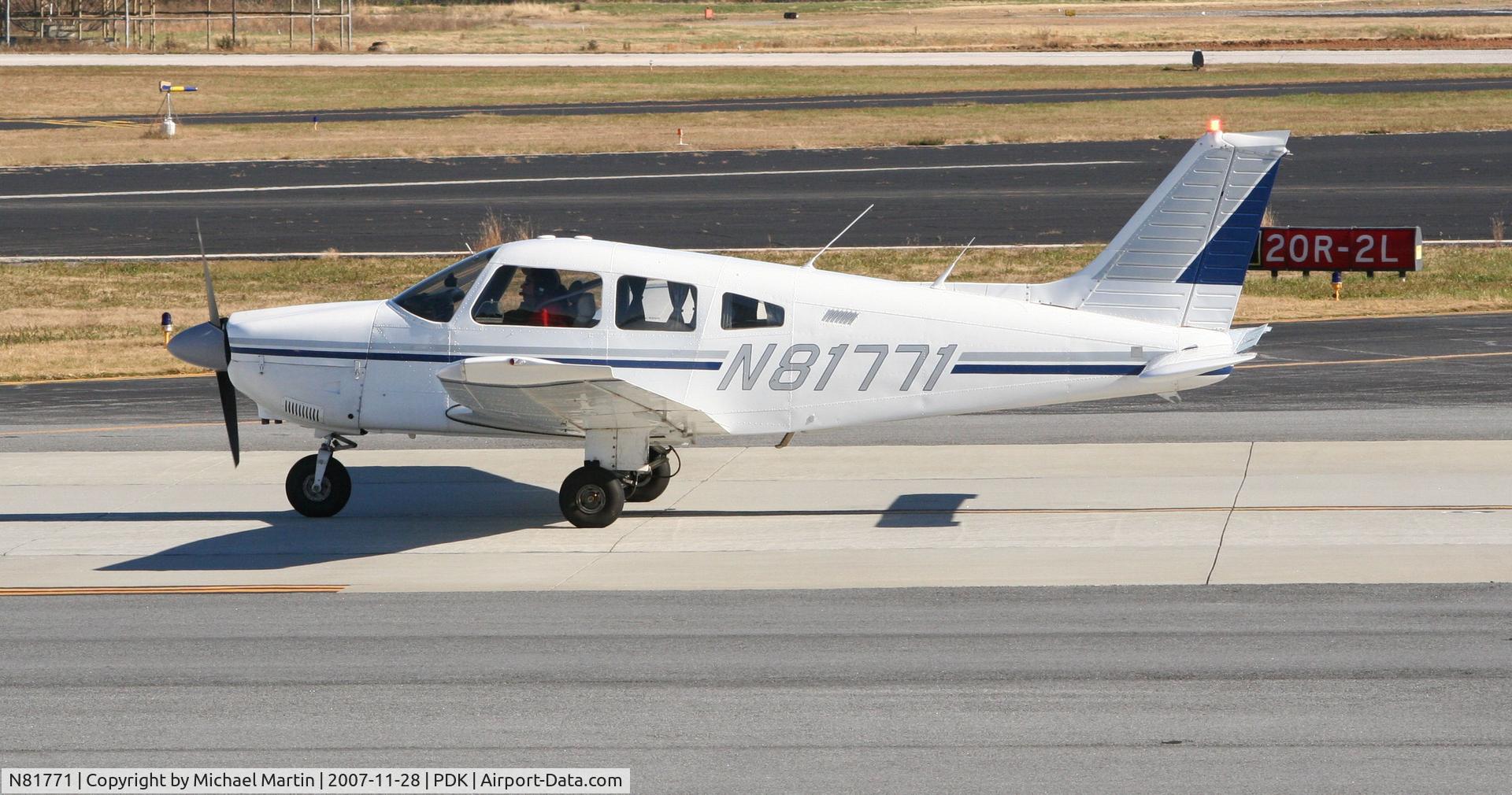 N81771, 1980 Piper PA-28-181 C/N 28-8090269, Taxing to Run Up Area