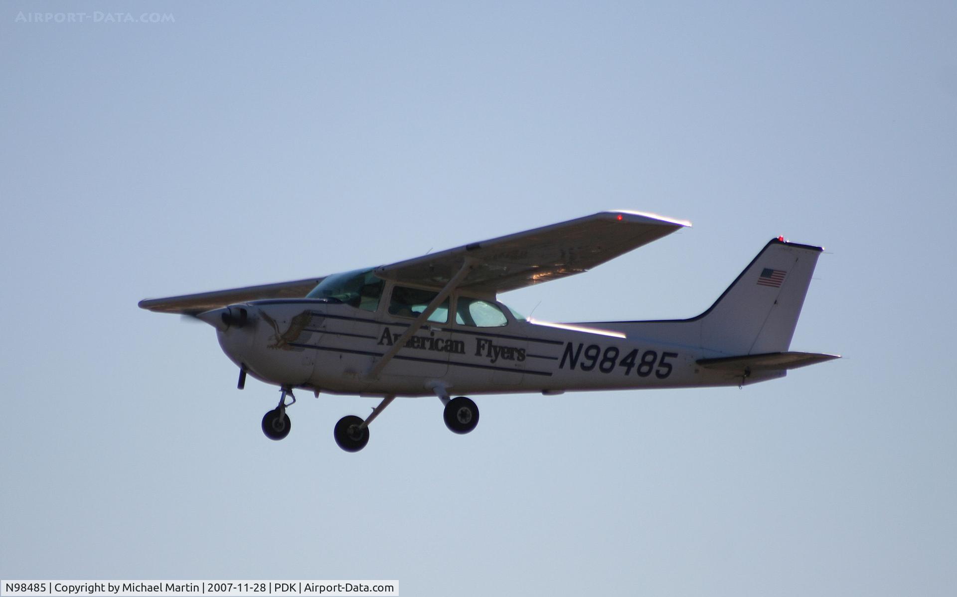 N98485, 1985 Cessna 172P C/N 17276299, Overflying PDK