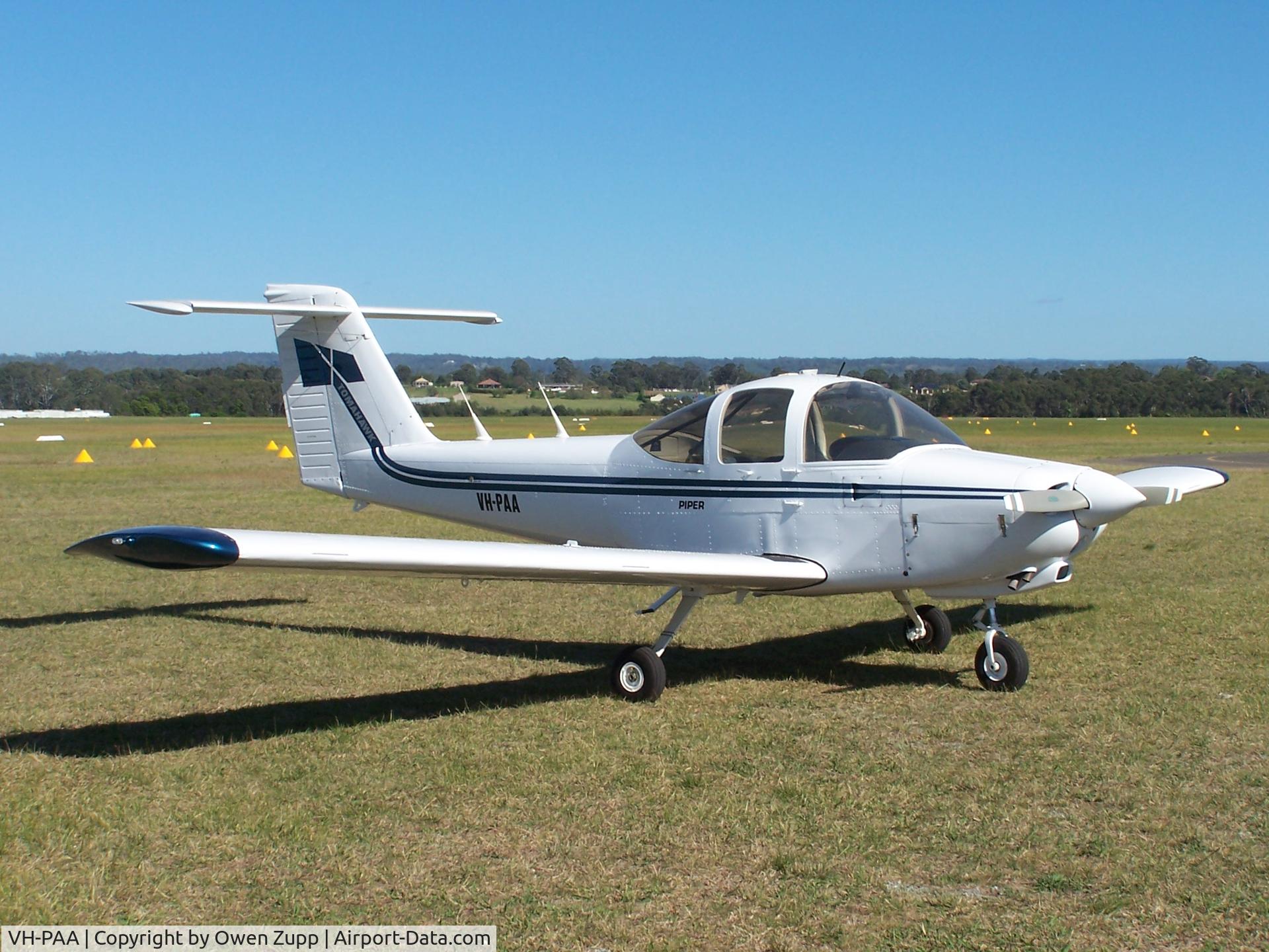 VH-PAA, 1979 Piper PA-38-112 Tomahawk Tomahawk C/N 38-79A0423, PA38-112 VH-PAA at Camden NSW Australia. (Sept 06)