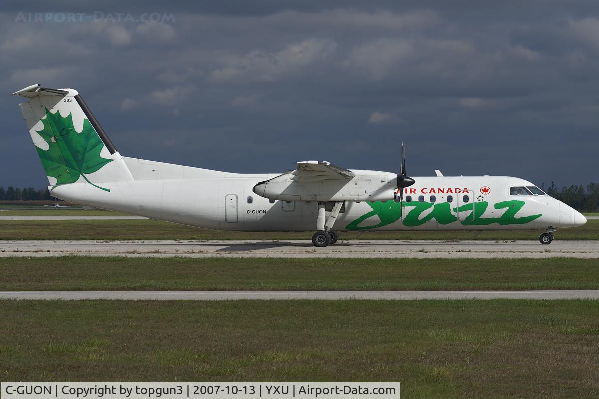 C-GUON, 1989 De Havilland Canada DHC-8-301 Dash 8 C/N 143, Taxiing on Golf.