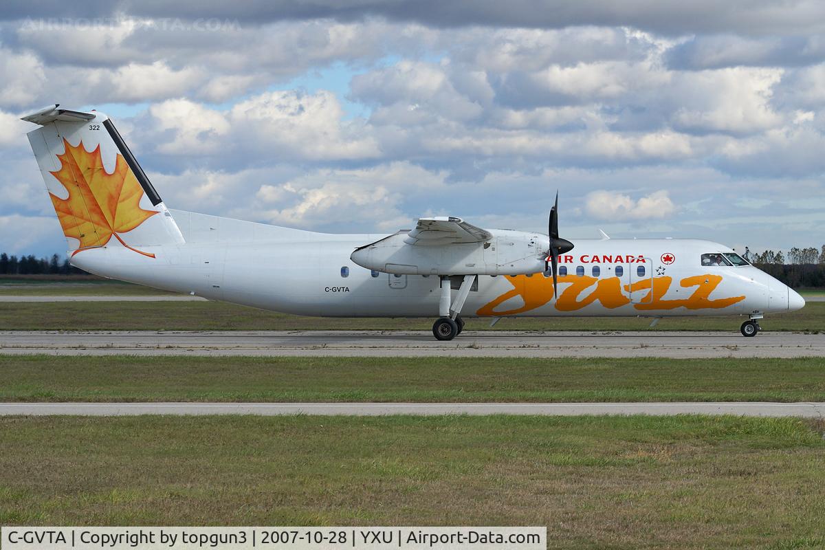 C-GVTA, 1989 De Havilland Canada DHC-8-301 Dash 8 C/N 190, Taxiing on Golf.
