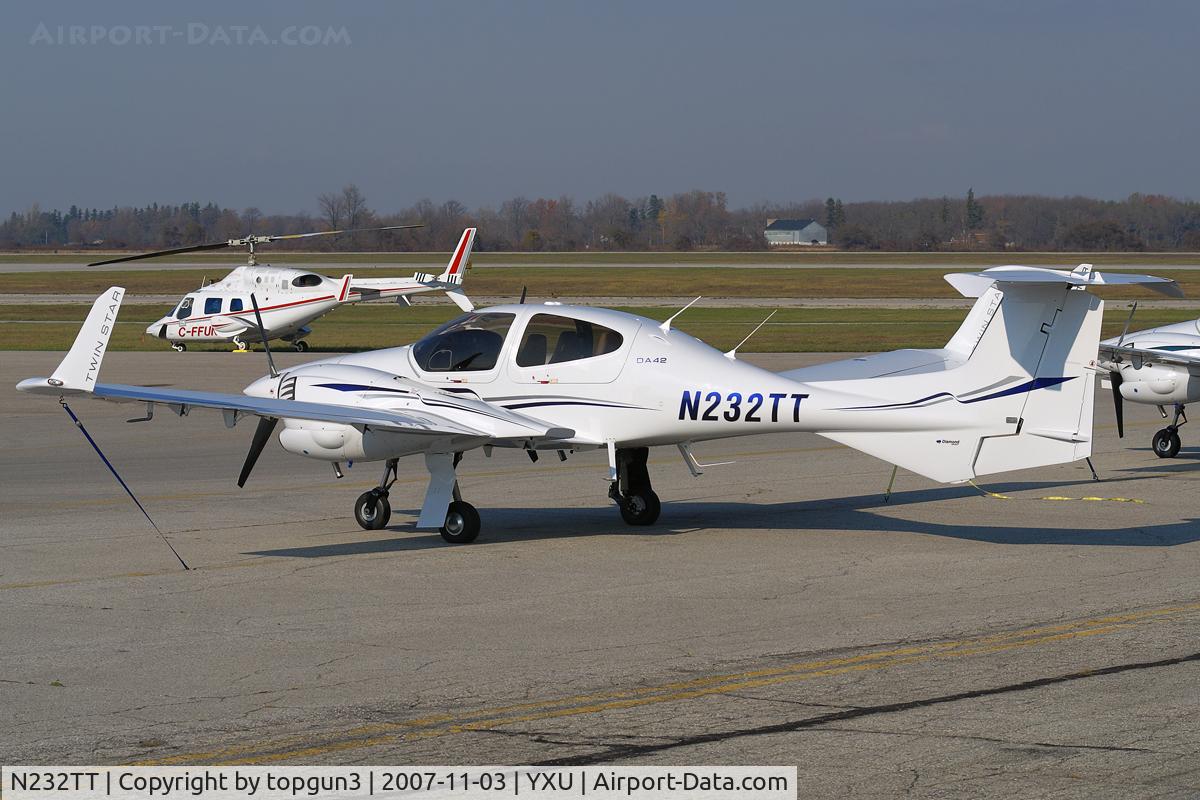 N232TT, 2007 Diamond DA-42 Twin Star C/N 42.AC089, Parked by Diamond Flight Centre.