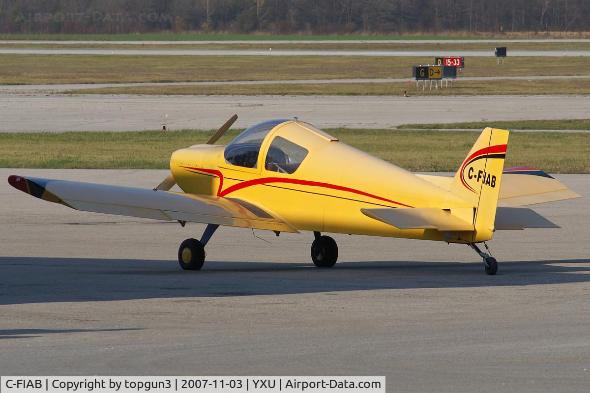 C-FIAB, 2001 Zenair CH-300TD Tri-Z C/N 881, Parked by Esso.