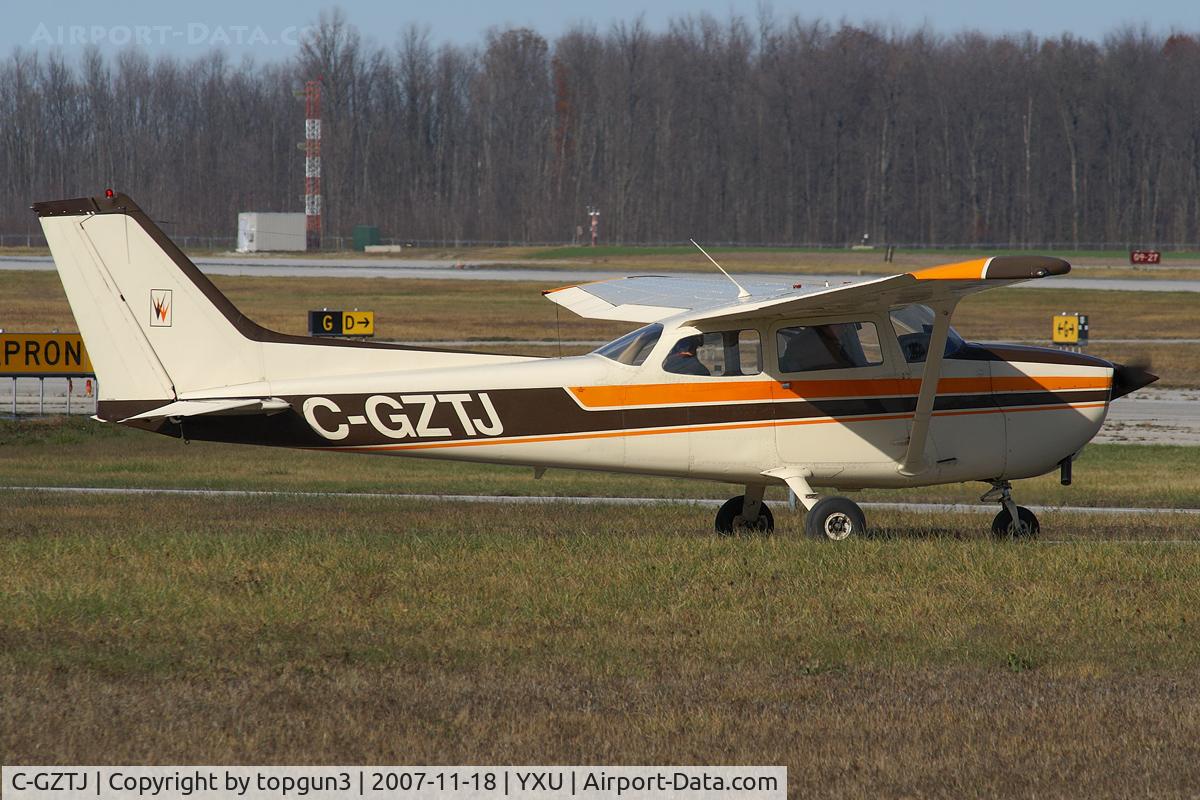 C-GZTJ, 1977 Cessna 172N C/N 17269924, Taxiing out for takeoff.