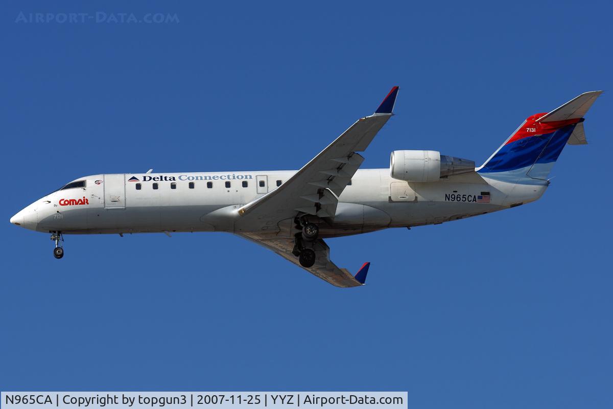 N965CA, 1996 Canadair CRJ-100ER (CL-600-2B19) C/N 7131, Short final for RWY24R.