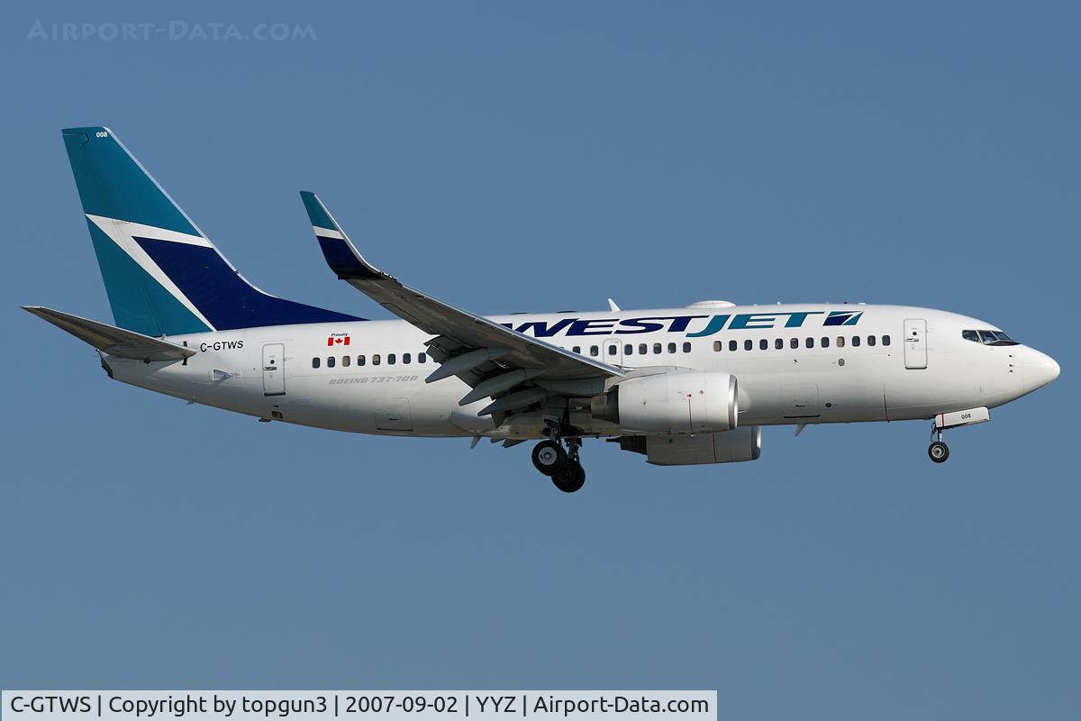 C-GTWS, 2002 Boeing 737-76N C/N 32883, Short final for RWY23.