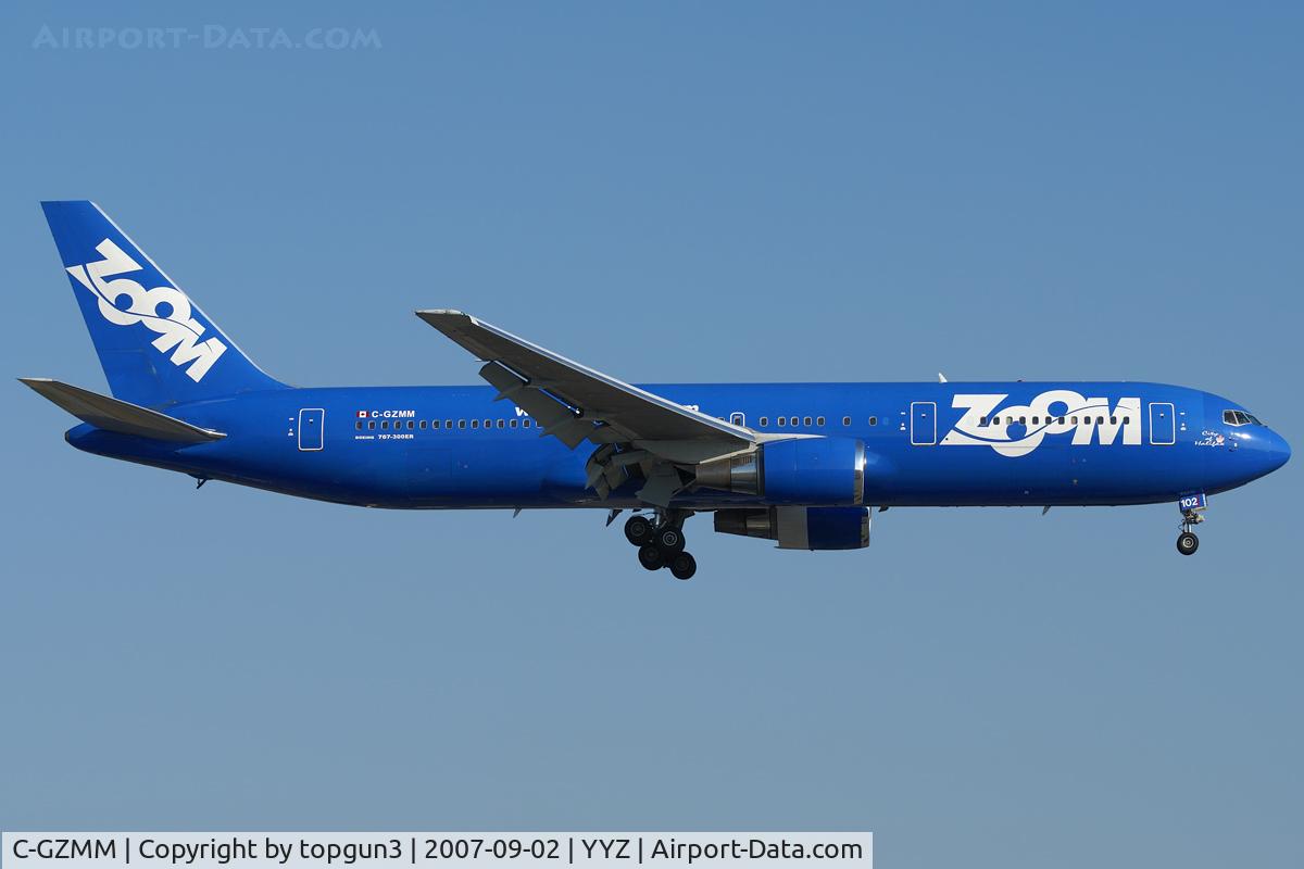 C-GZMM, 1993 Boeing 767-328/ER C/N 27136, Short final for RWY23.