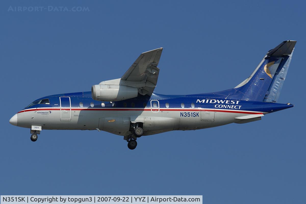 N351SK, 1999 Fairchild Dornier 328-300 328JET C/N 3108, Short final for RWY23.