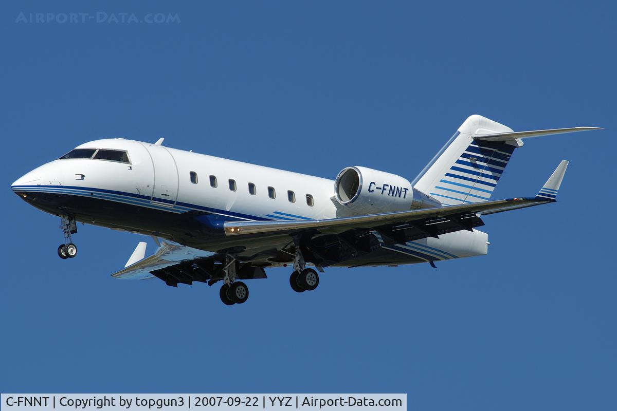 C-FNNT, 1996 Canadair Challenger 604 (CL-600-2B16) C/N 5317, Short final for RWY24R.
