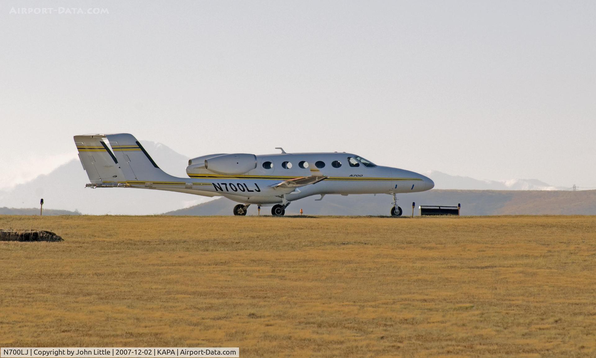N700LJ, 2006 Adam Aircraft A700 C/N 0002, Taxi into position 17L