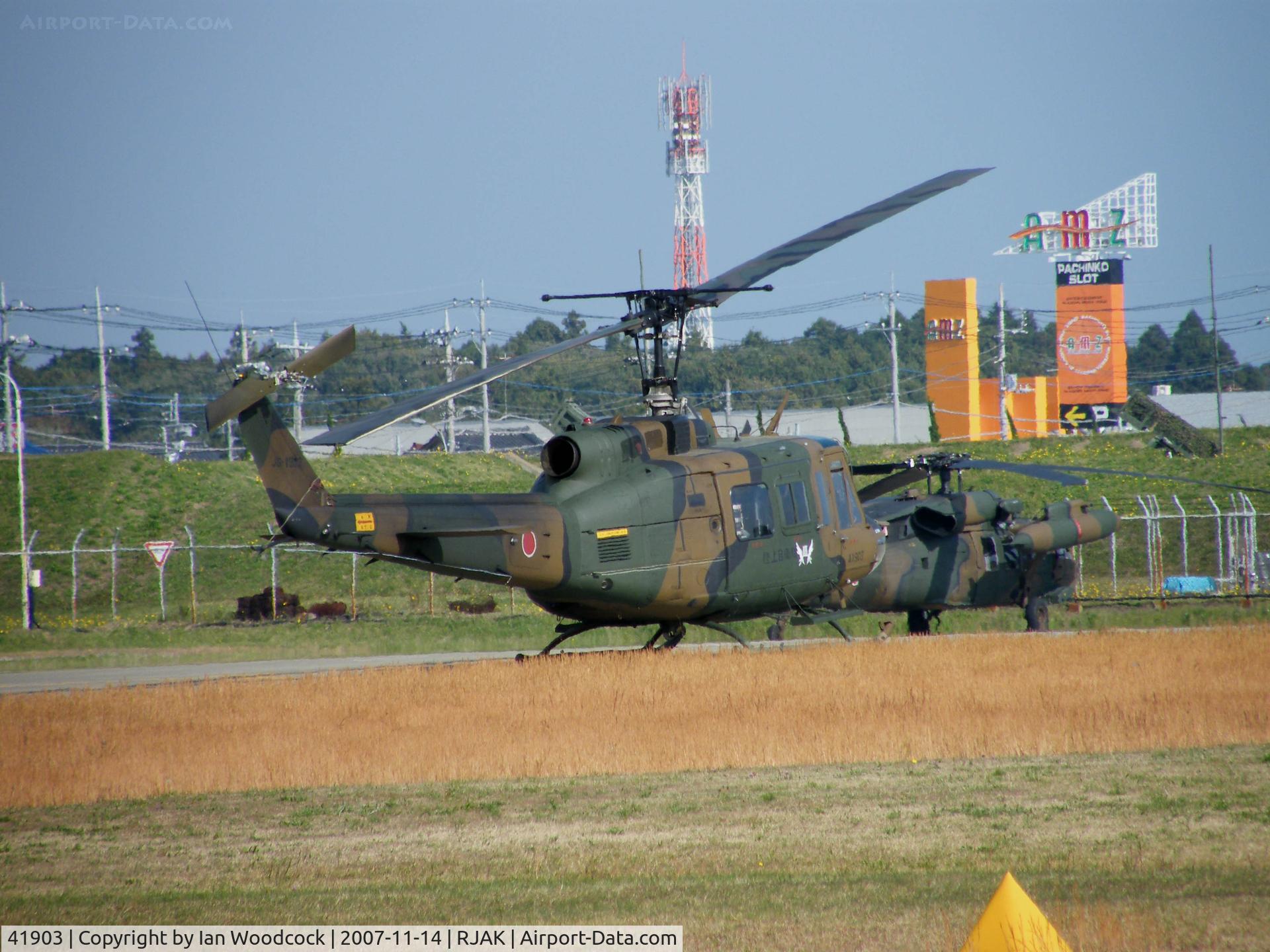 41903, Fuji UH-1J C/N 1J103, UH-1J/Kasumigaura