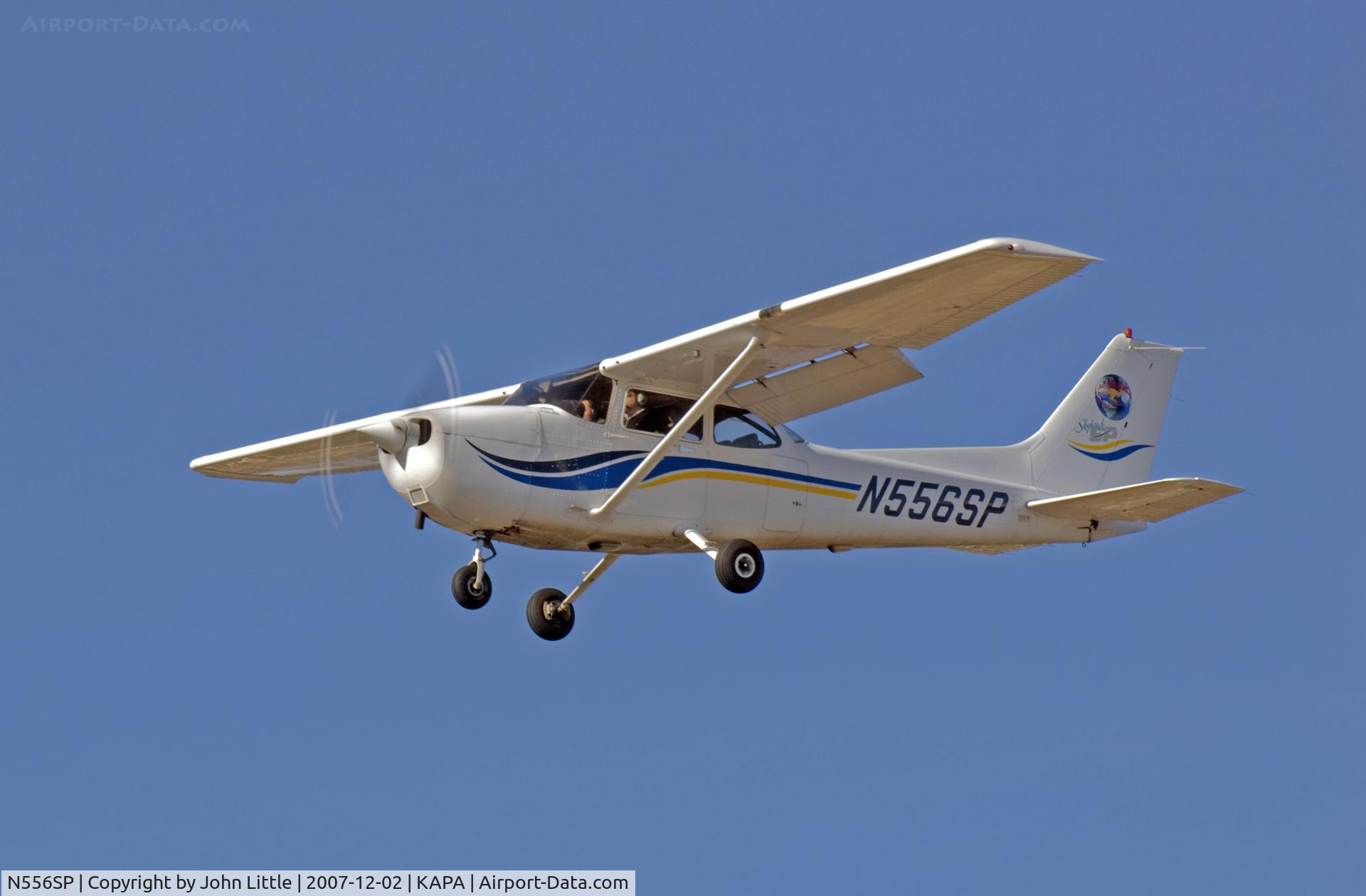 N556SP, 1998 Cessna 172S C/N 172S8042, Approach for Touch and Go 17L