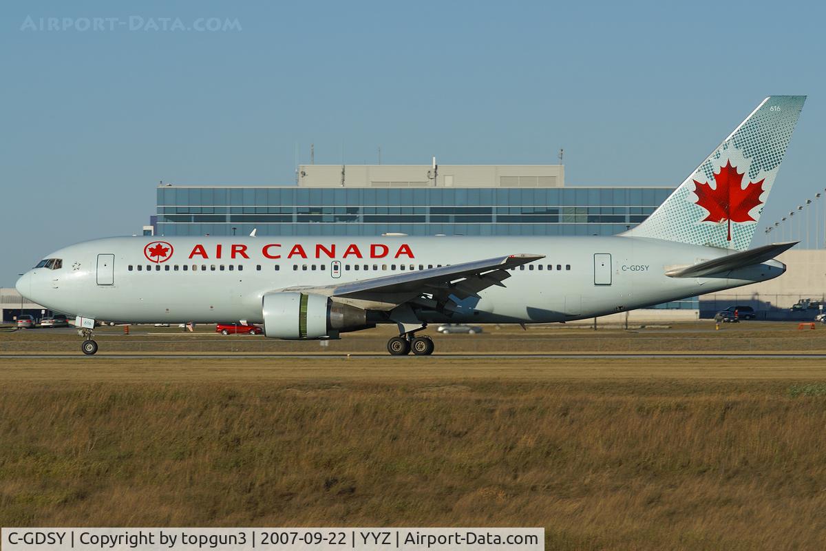 C-GDSY, 1988 Boeing 767-233 C/N 24145, Landing on RWY33L.