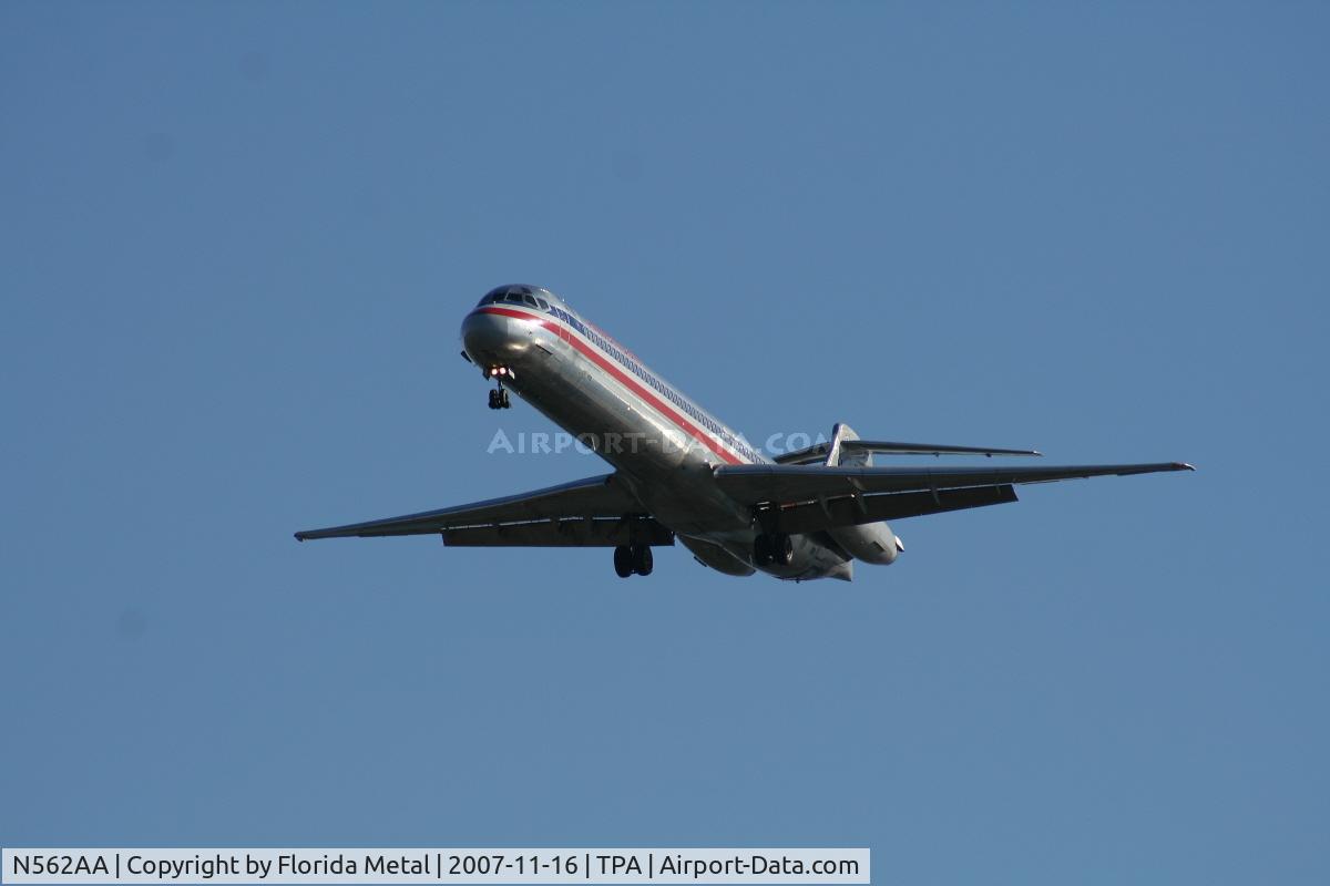 N562AA, 1987 McDonnell Douglas MD-83 (DC-9-83) C/N 49344, American