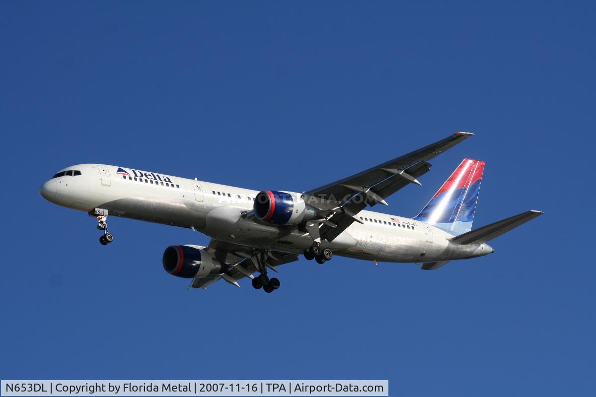 N653DL, 1990 Boeing 757-232 C/N 24393, Delta