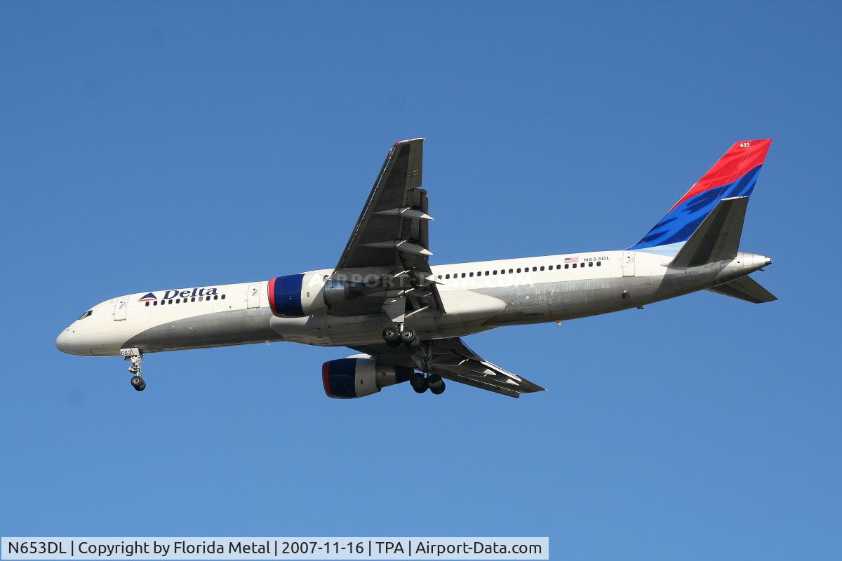 N653DL, 1990 Boeing 757-232 C/N 24393, Delta