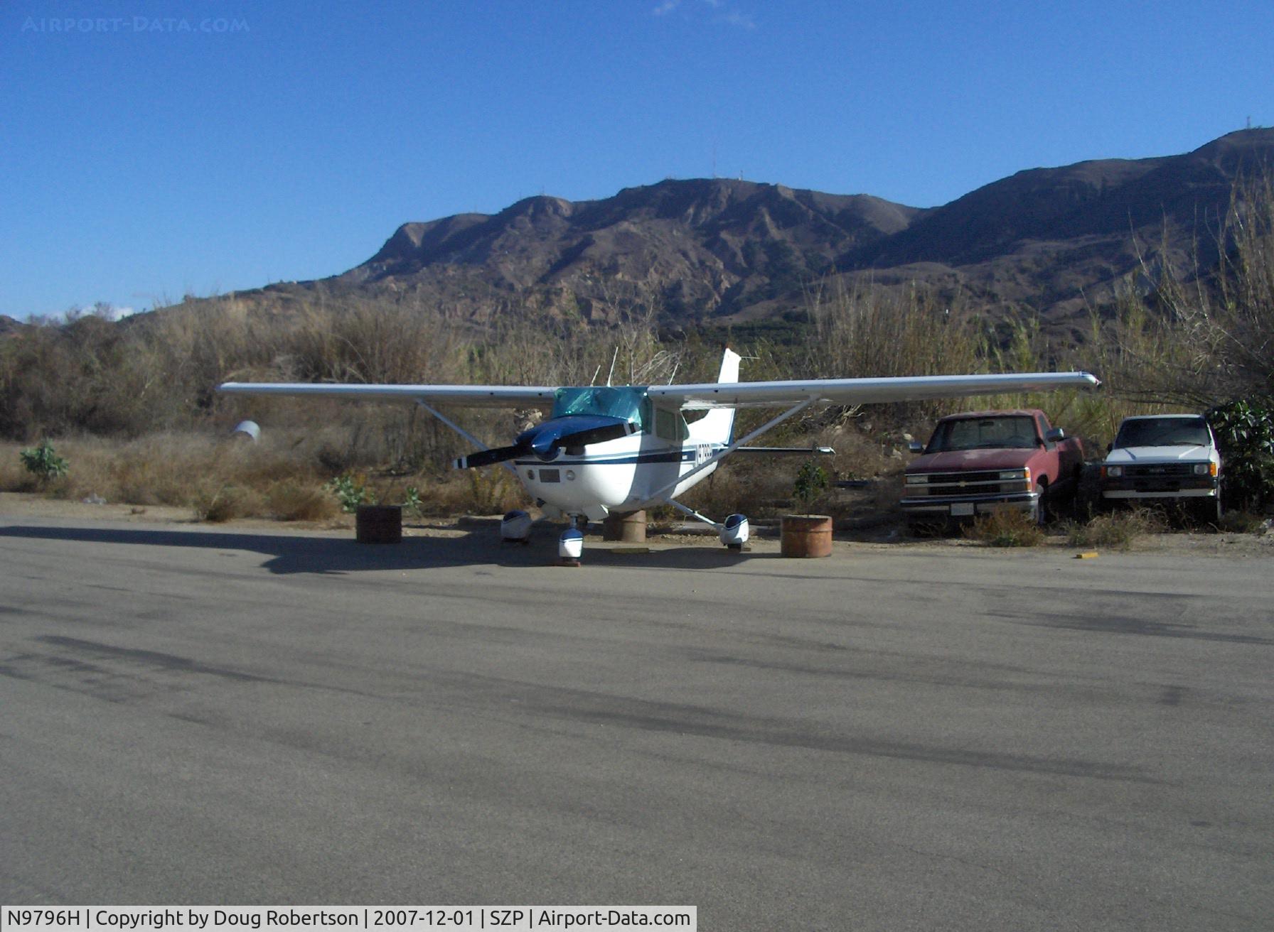 N9796H, 1981 Cessna 182R Skylane C/N 18268030, 1981 Cessna 182R SKYLANE, Continental O-470-U 230 hp