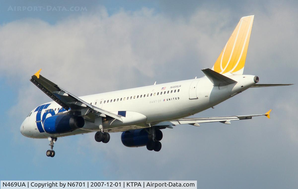 N469UA, 2001 Airbus A320-232 C/N 1409, 36L
