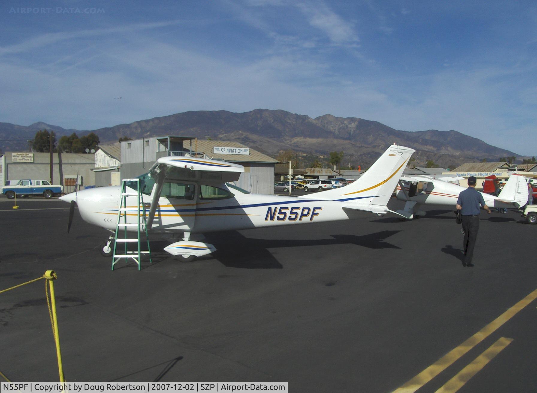 N55PF, 1966 Cessna 182K Skylane C/N 18257888, 1966 Cessna 182K SKYLANE, Continental O-470-S 230 Hp, refueling