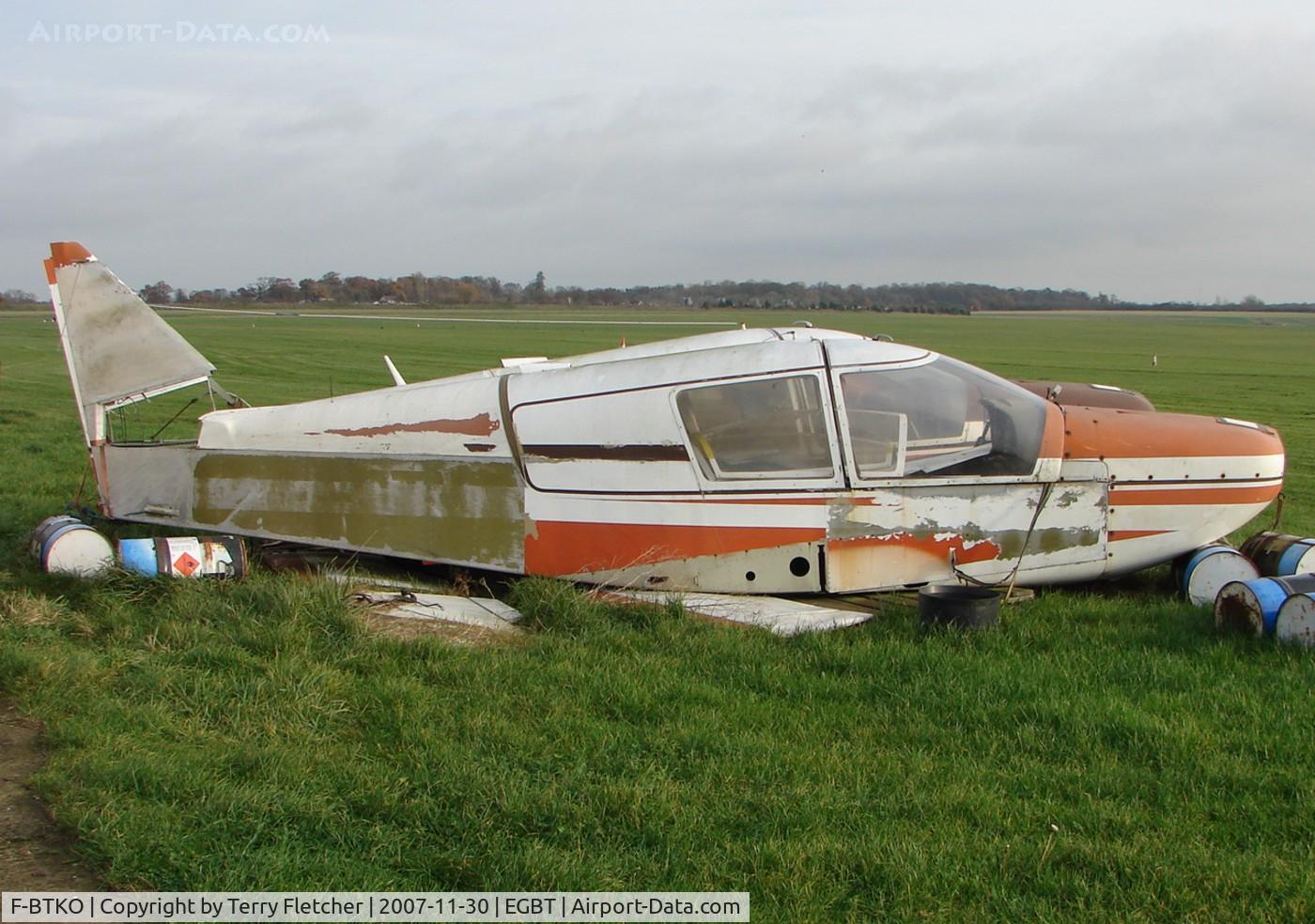 F-BTKO, Robin HR-100-210 Safari C/N 142, Remains of HR100 at Turweston