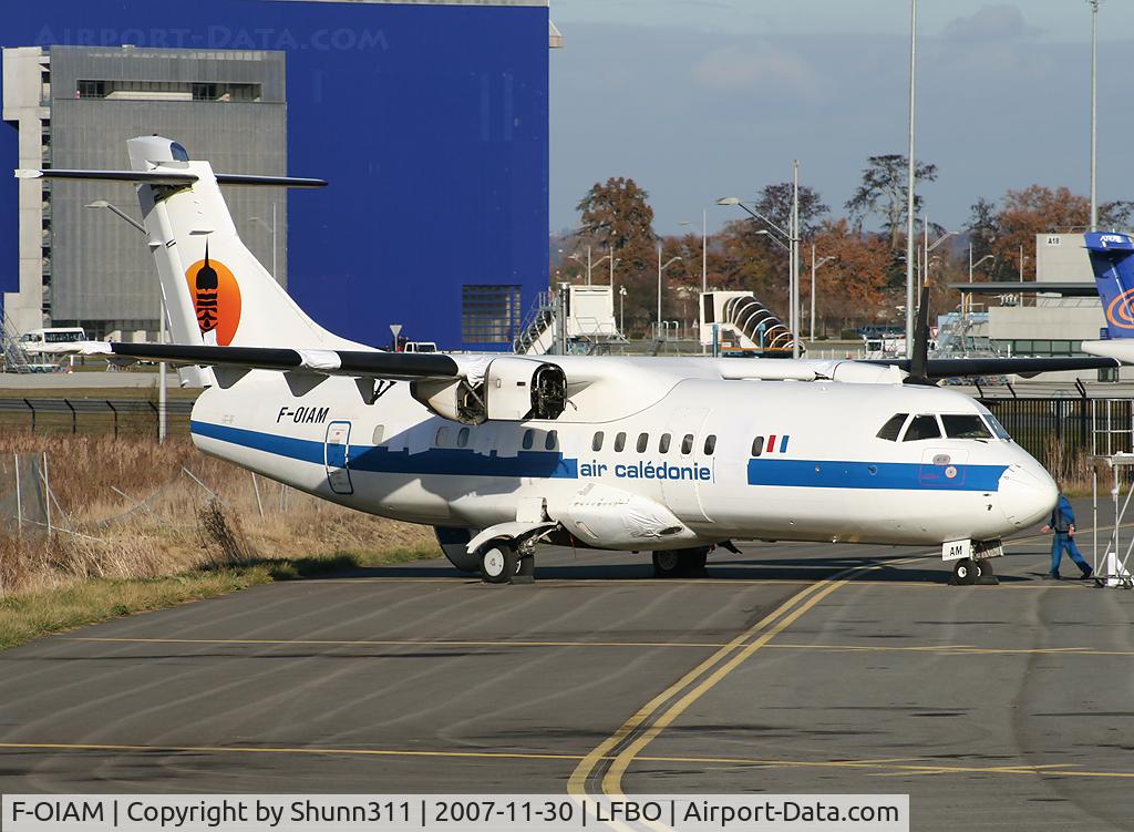 F-OIAM, 1995 ATR 42-320 C/N 403, On overhaul at Latecoere Aeroservices facility
