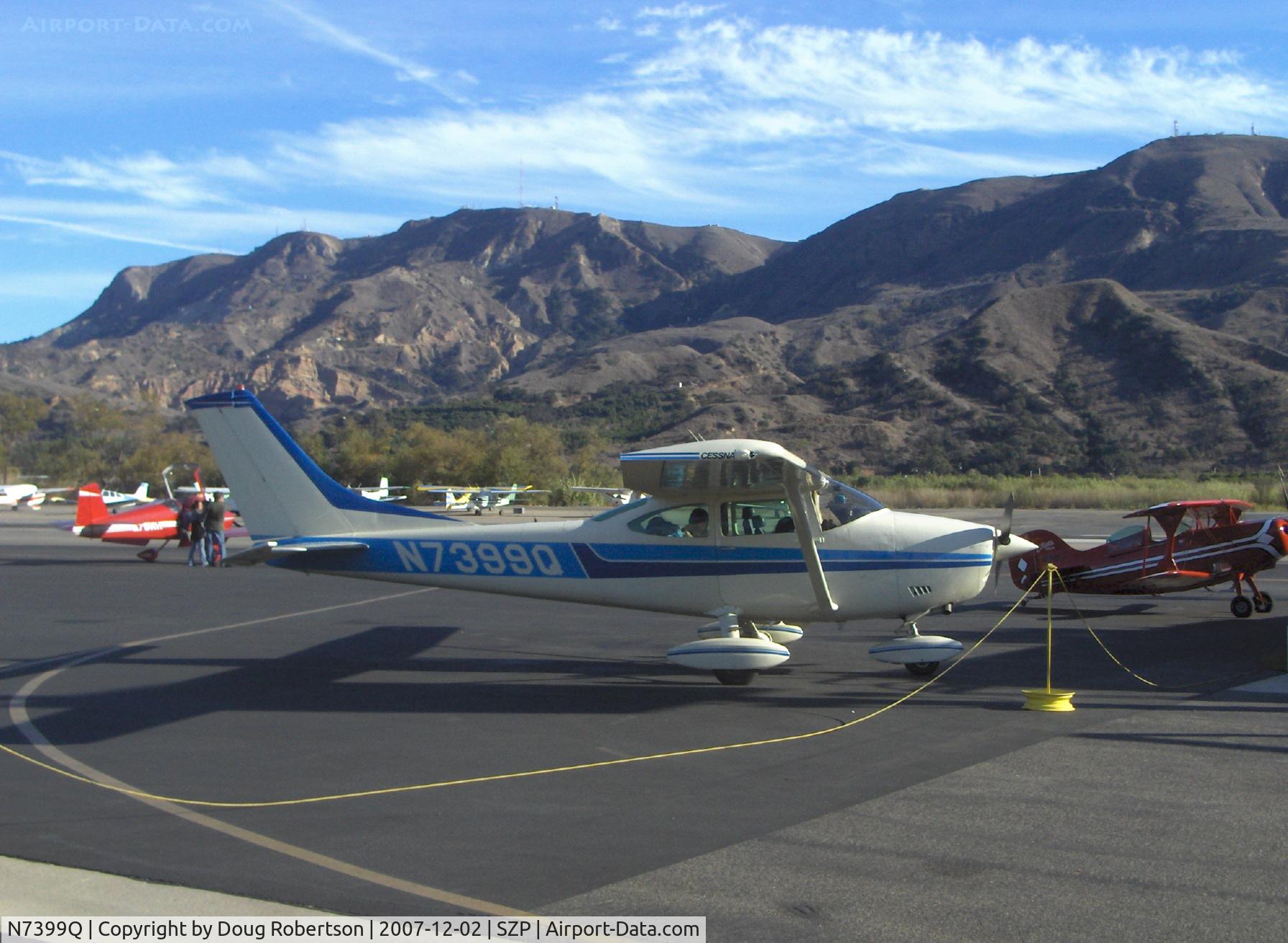 N7399Q, 1972 Cessna 182P Skylane C/N 18261039, 1972 Cessna 182P SKYLANE, Continental O-470-S 230 Hp, refueling