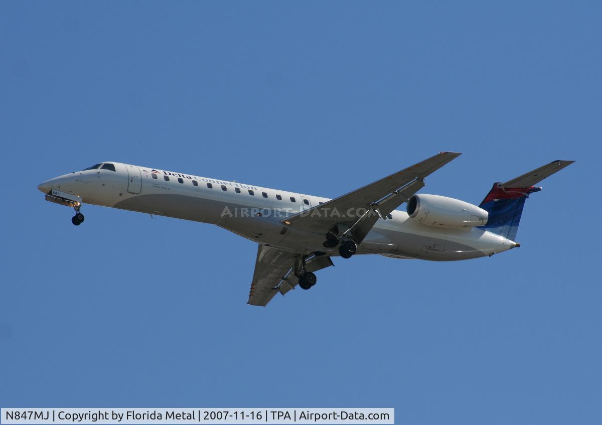 N847MJ, 2001 Embraer EMB-145LR C/N 145517, Delta Connection