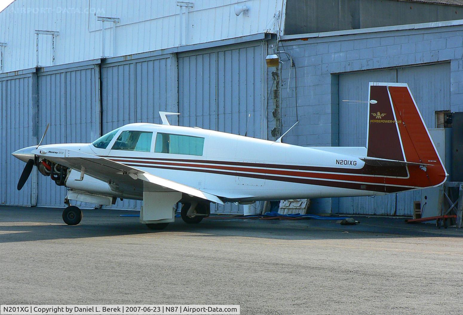 N201XG, 1978 Mooney M20J 201 C/N 24-0490, A 1978 Mooney gets a little TLC.