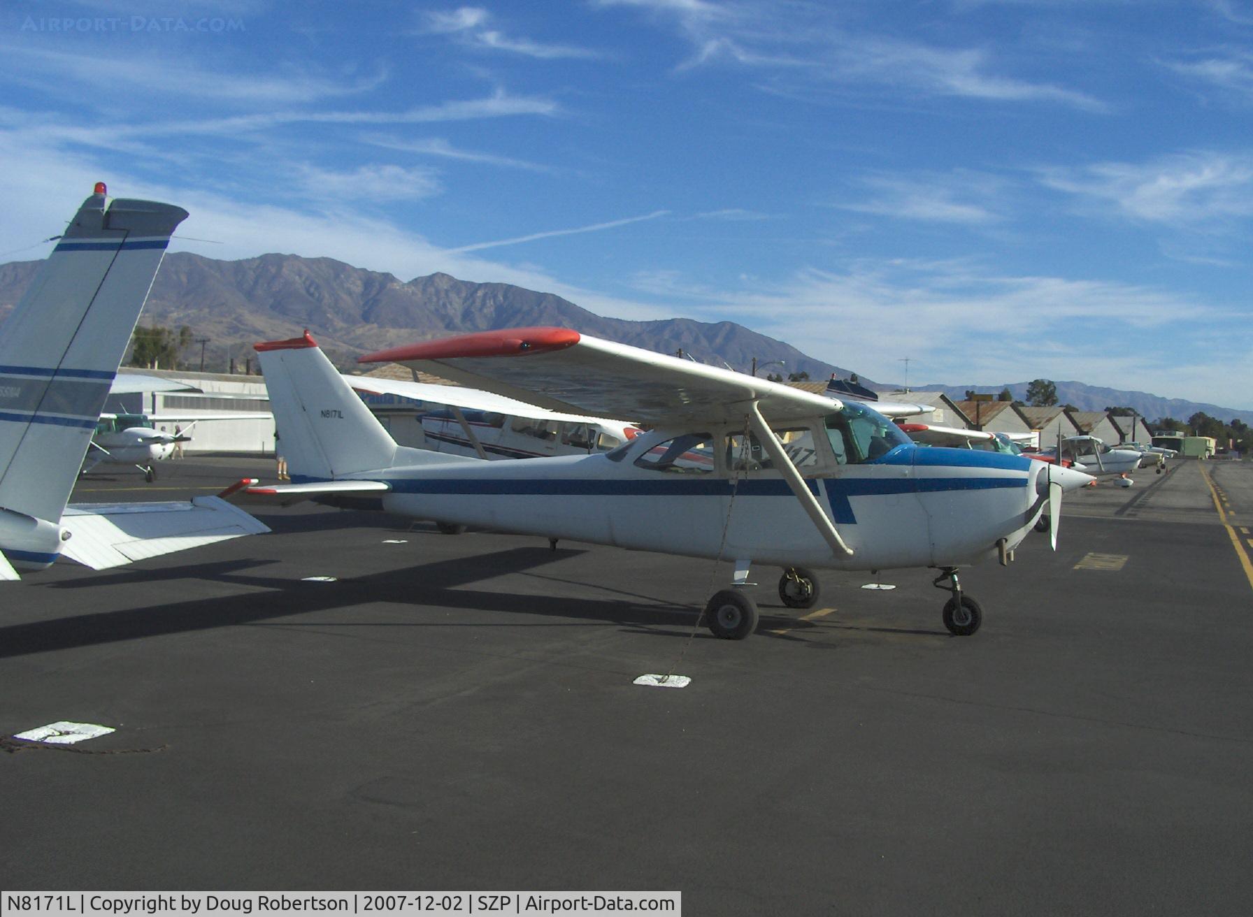 N8171L, 1967 Cessna 172H C/N 17256371, 1967 Cessna 172H, Continental O-300 145 Hp, early am arrival