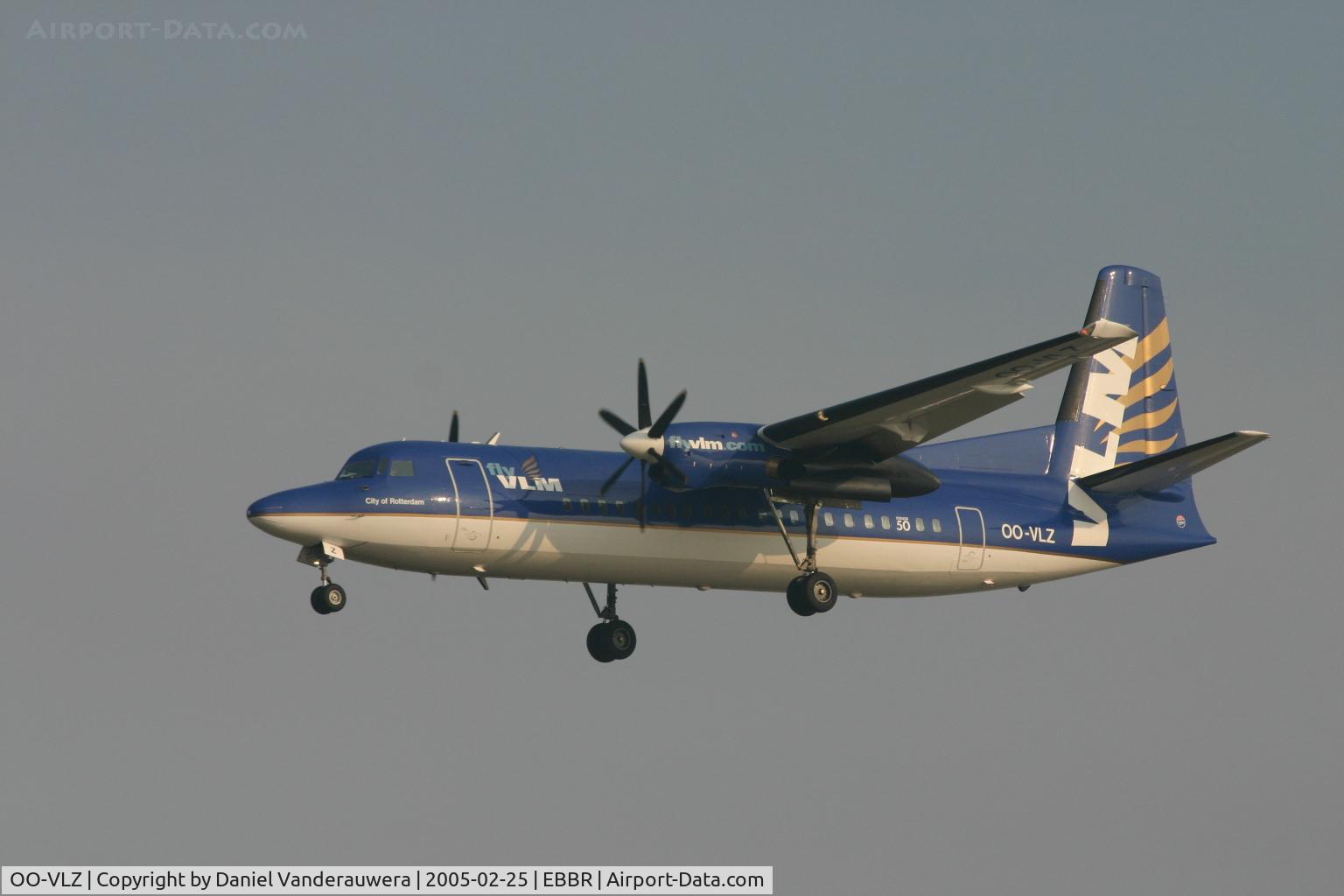 OO-VLZ, 1992 Fokker 50 C/N 20264, arrival to rwy 25L