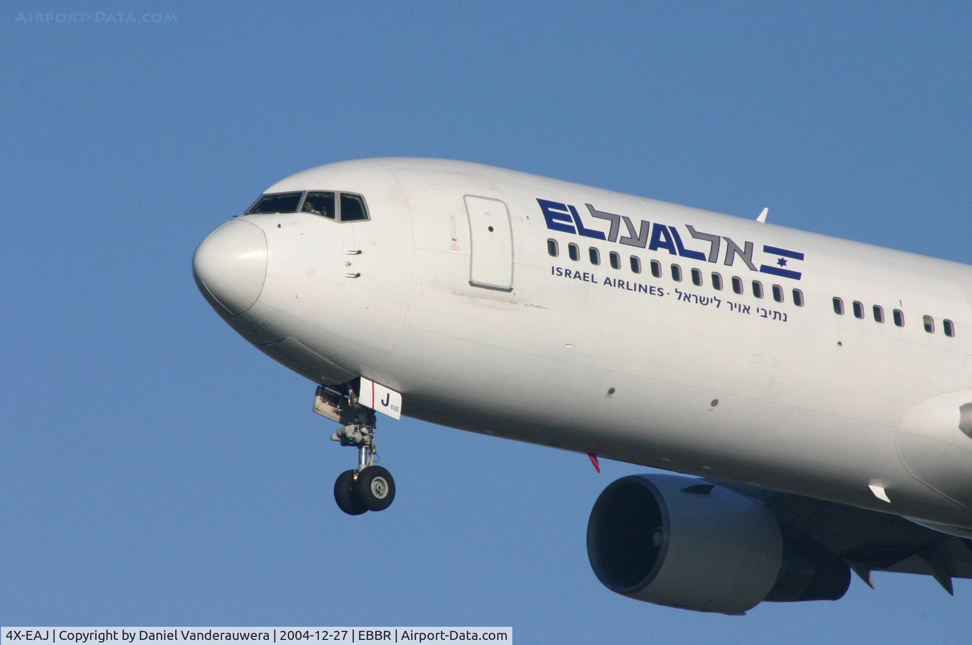 4X-EAJ, 1991 Boeing 767-330/ER C/N 25208/381, arrival of flight LY331 to rwy 25L
