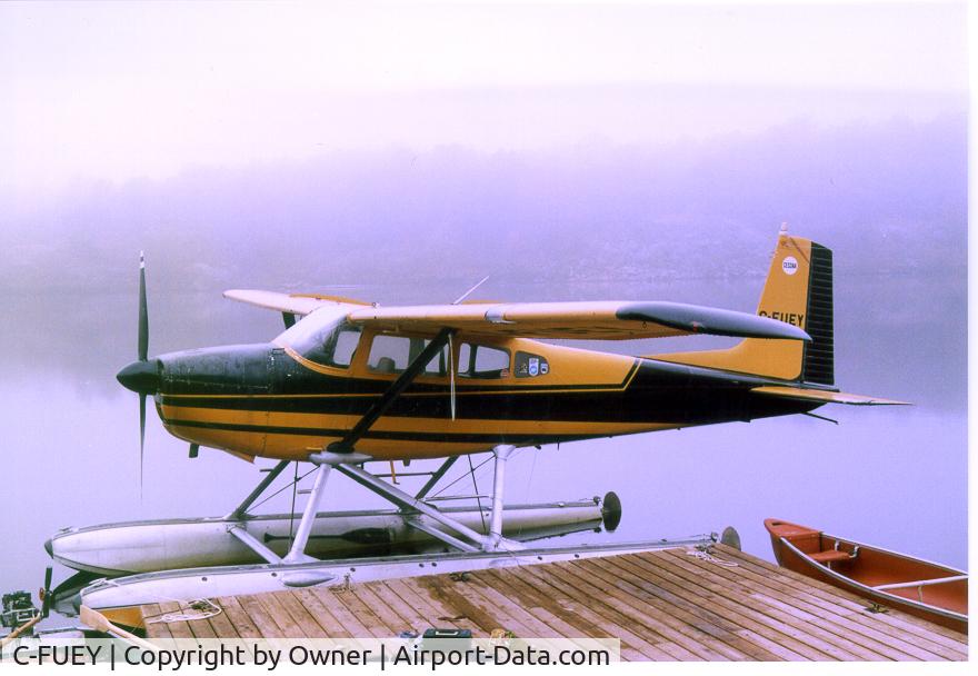 C-FUEY, 1966 Cessna 180H Skywagon C/N 18051668, FUEY in Muskoka, Ontario