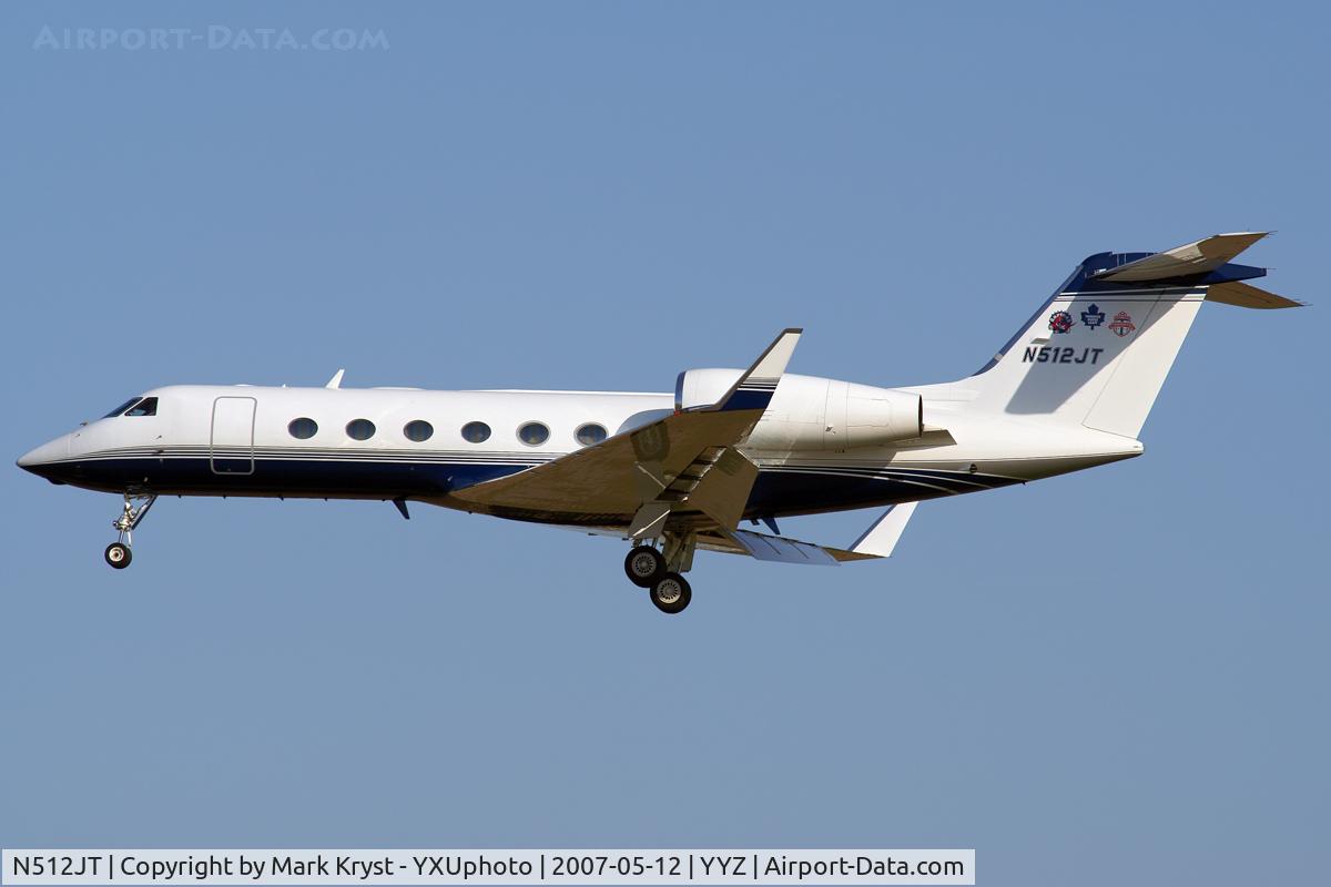 N512JT, 2004 Gulfstream Aerospace GIV-X (G450) C/N 4005, Short final for RWY05.