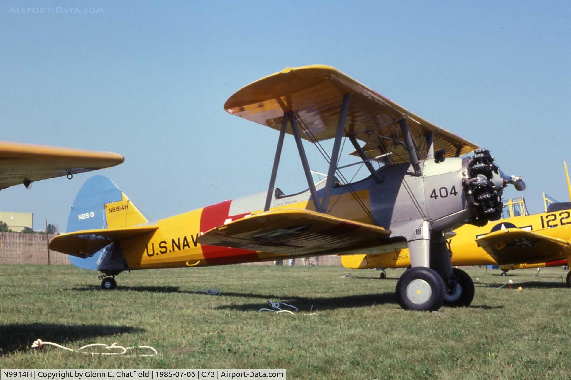 N9914H, 1942 Boeing A75N1(PT17) C/N 75-6754, N2S-3 07150 at the Dixon, IL airshow