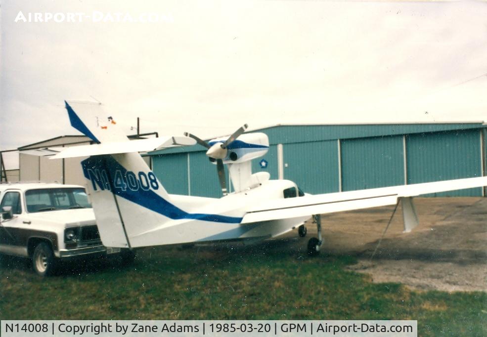 N14008, 2005 Cessna 172S C/N 172S9886, LAKE LA-4-250 at Grand Prairie Muni - This aircraft has been exported to Canada