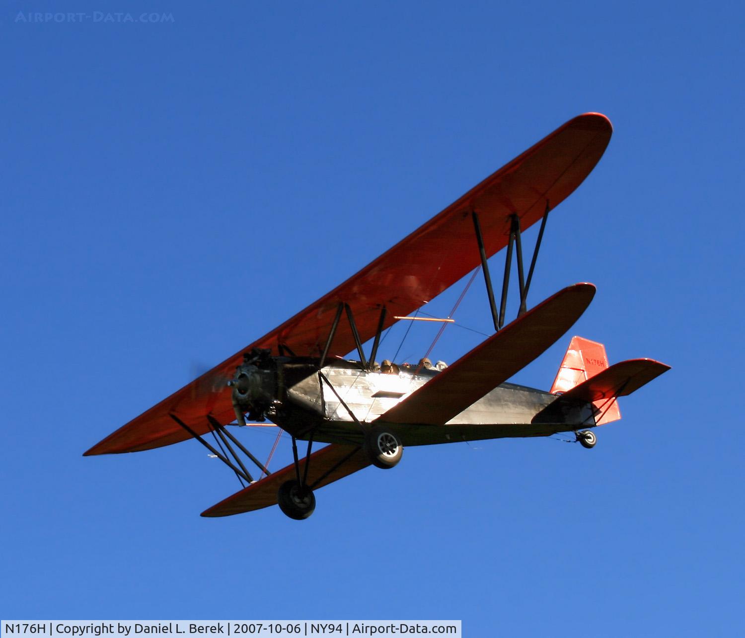N176H, 1929 New Standard D-25 C/N 138, Old Rhinebeck's 1929 New Standard biplane continues to delight passengers and earth-bound photographers alike nearly eight decades after she was built.