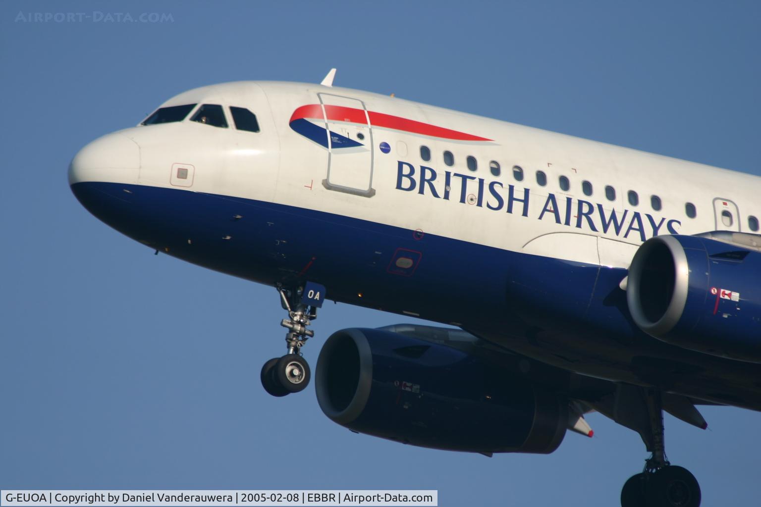 G-EUOA, 2001 Airbus A319-131 C/N 1513, arrival to rwy 25L