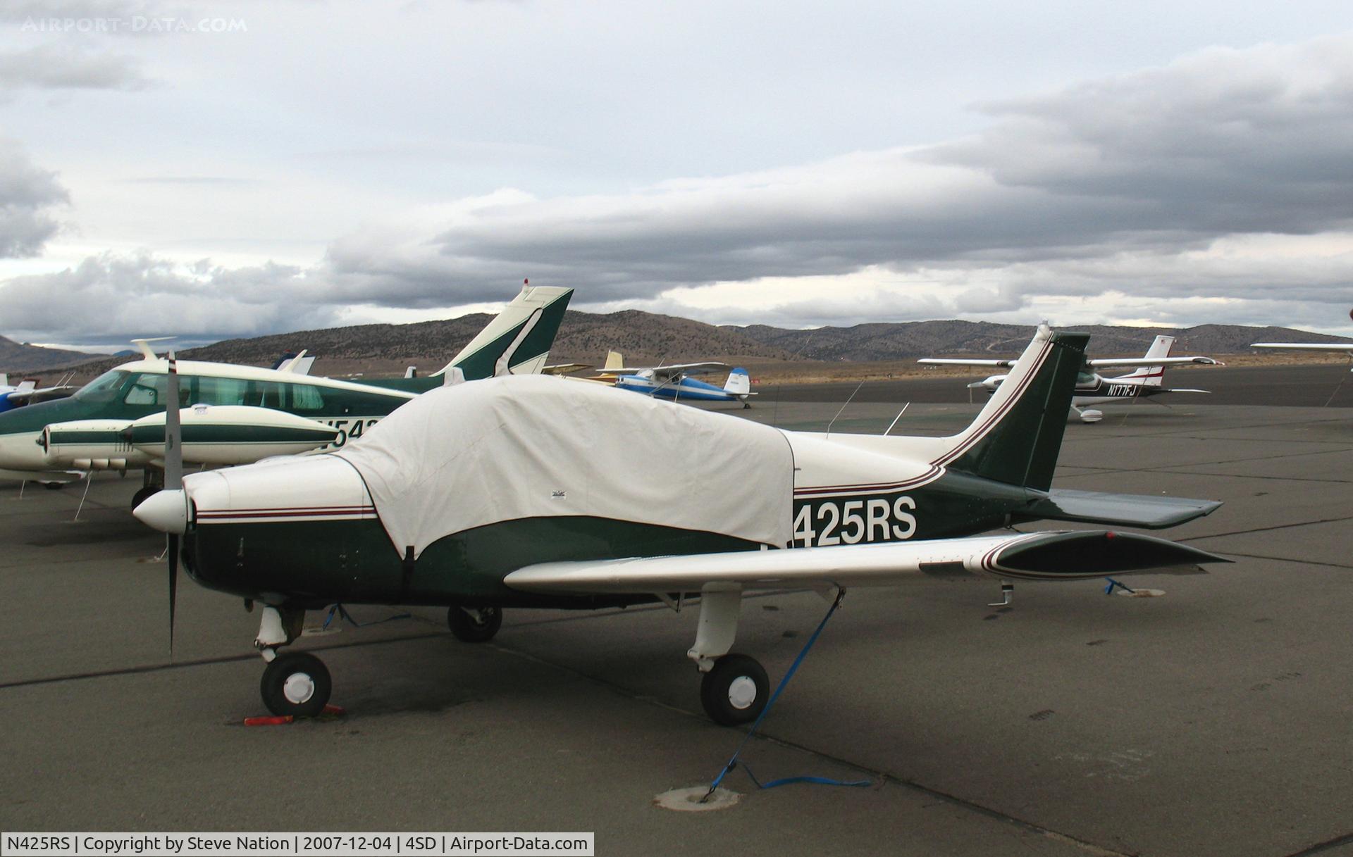 N425RS, Beech A23 C/N M-718, Beech A23 with cover @ Reno-Stead