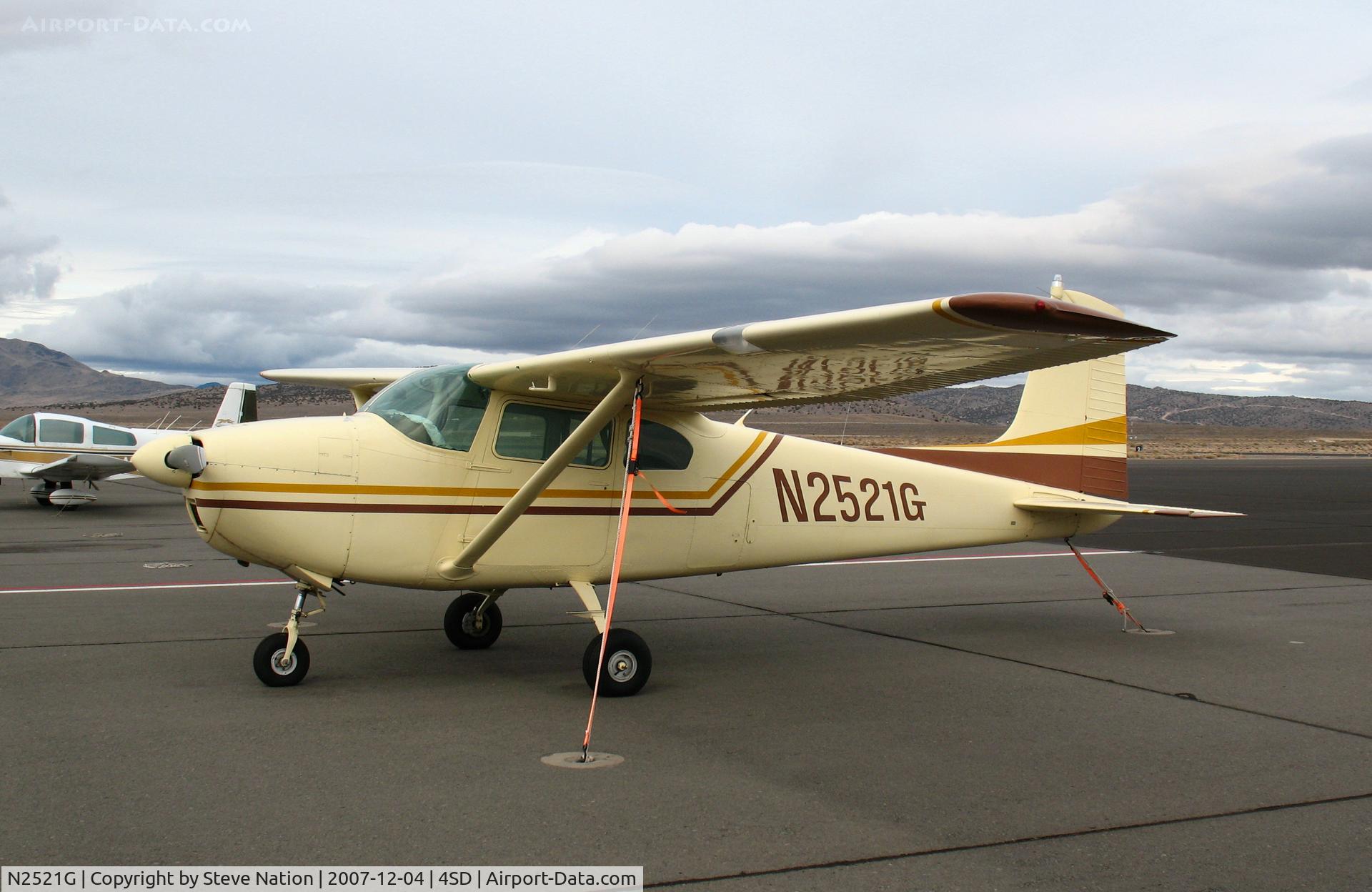N2521G, 1959 Cessna 182B Skylane C/N 51821, Sharp 1959 straight-tail Cessna 182B @ Reno-Stead