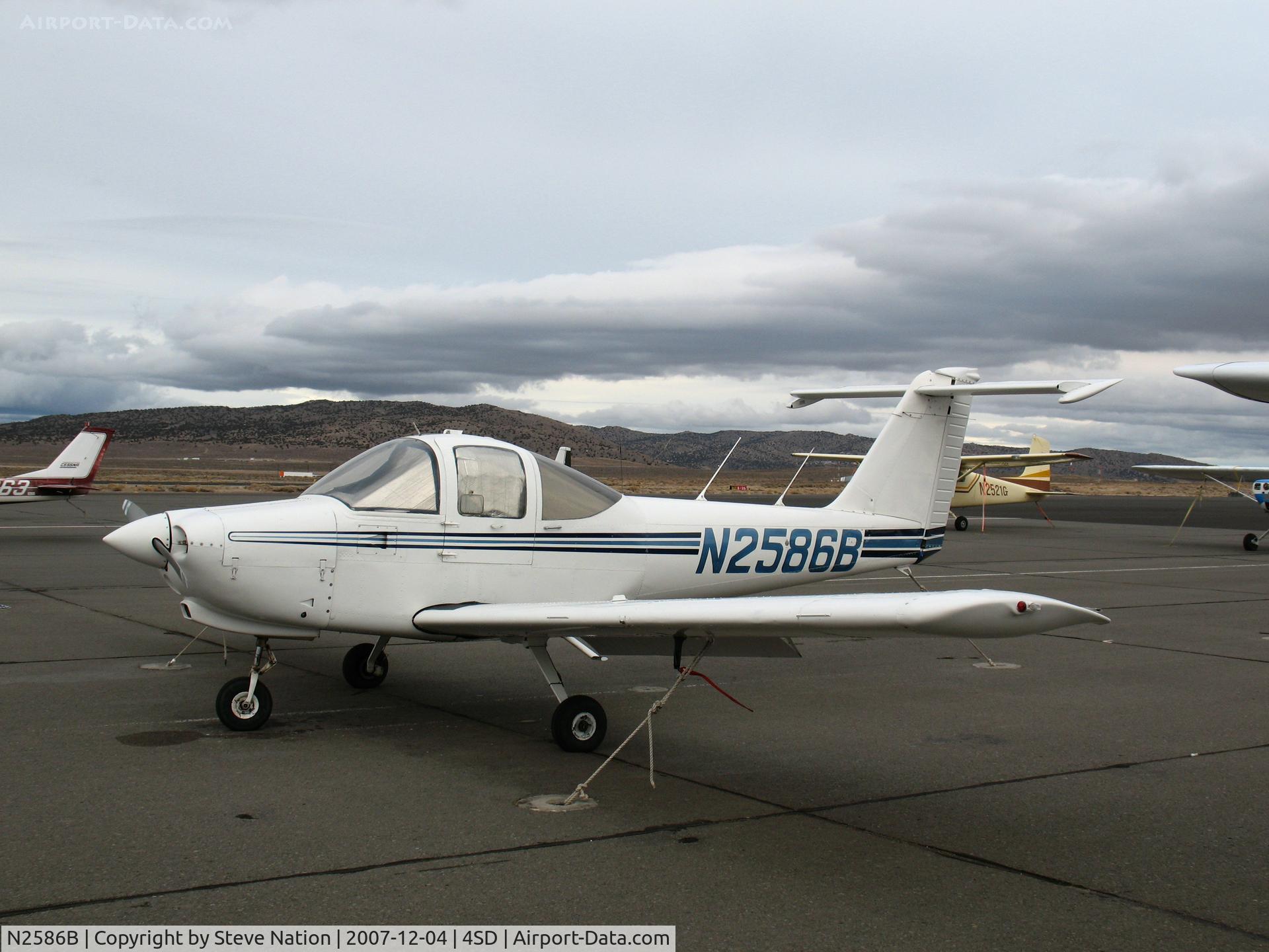 N2586B, 1978 Piper PA-38-112 Tomahawk C/N 38-79A0133, 1978 Piper PA-38-112 @ Reno-Stead