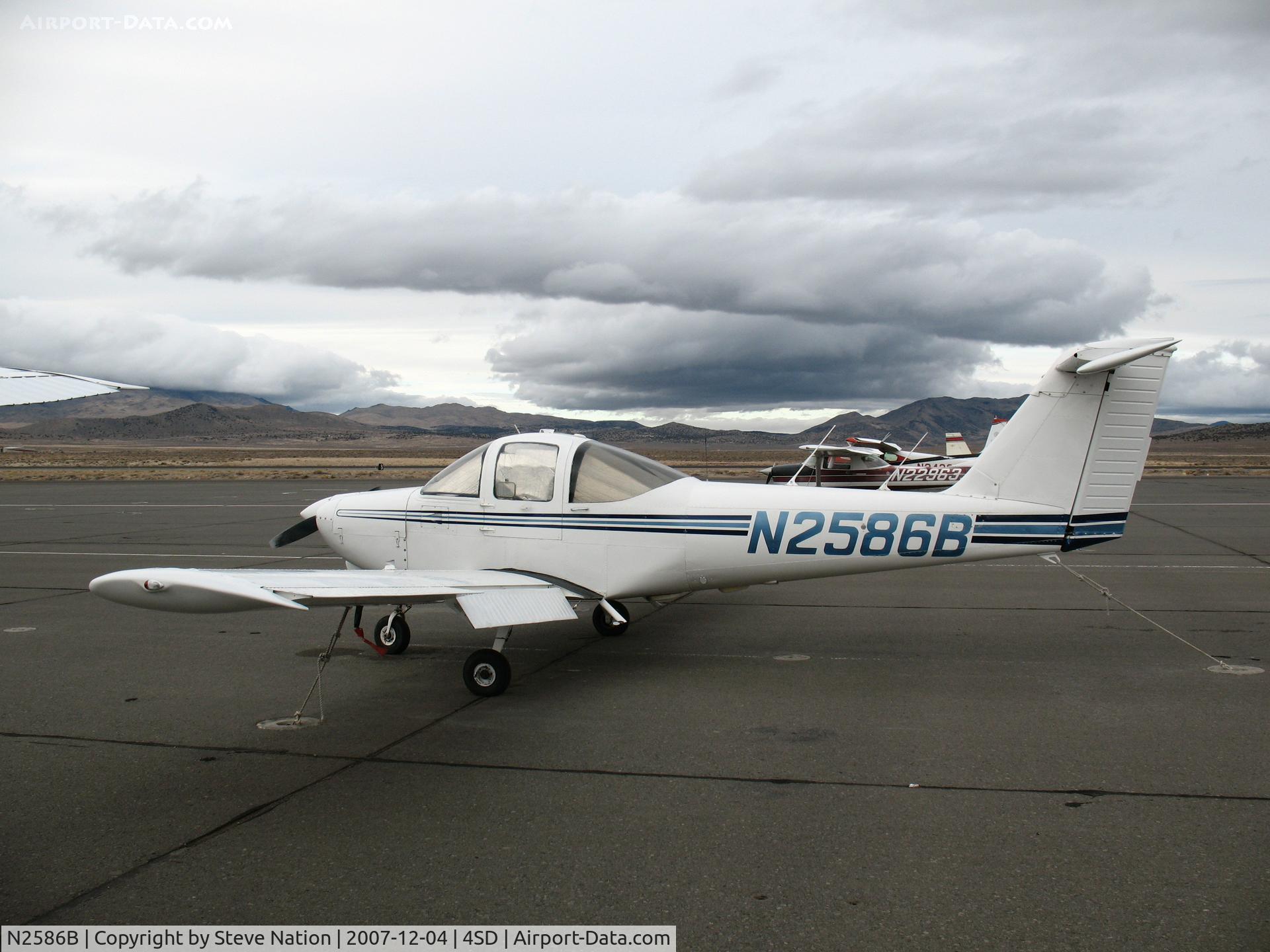 N2586B, 1978 Piper PA-38-112 Tomahawk C/N 38-79A0133, 1978 Piper PA-38-112 @ Reno-Stead