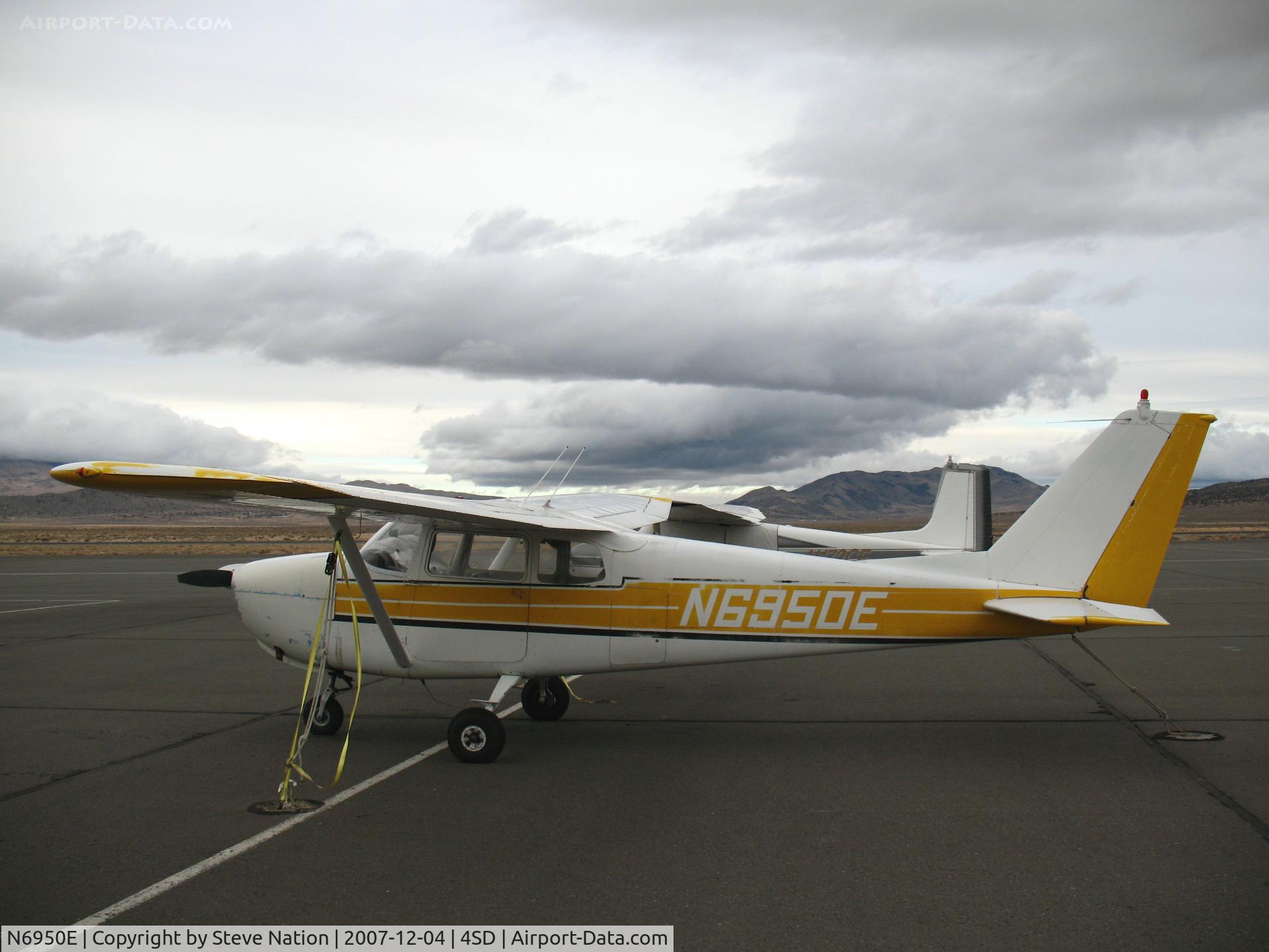 N6950E, 1959 Cessna 175A Skylark C/N 56450, 1959 straight-tail Cessna 175A @ Reno-Stead