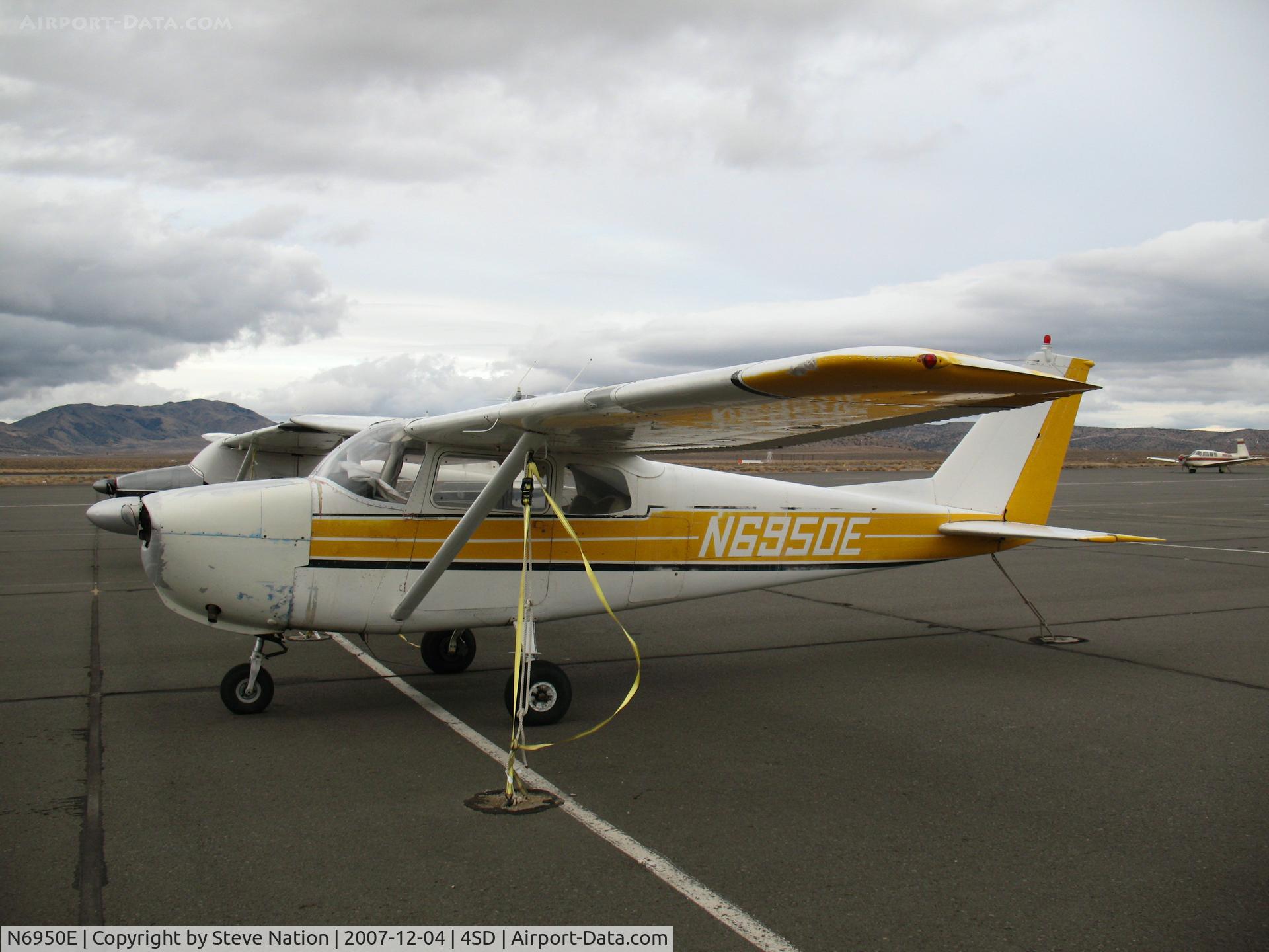 N6950E, 1959 Cessna 175A Skylark C/N 56450, 1959 straight-tail Cessna 175A @ Reno-Stead