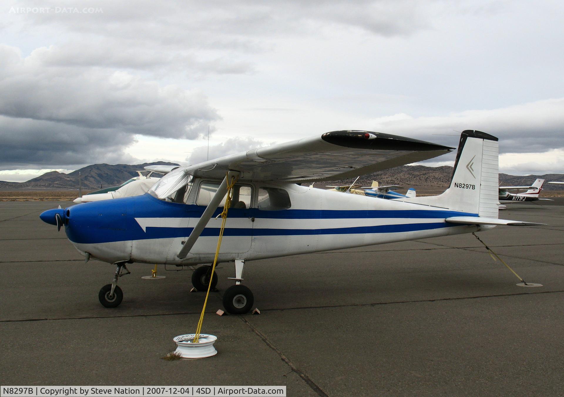 N8297B, 1957 Cessna 172 C/N 36097, 1957 straight-tail Cessna 172 @ Reno-Stead