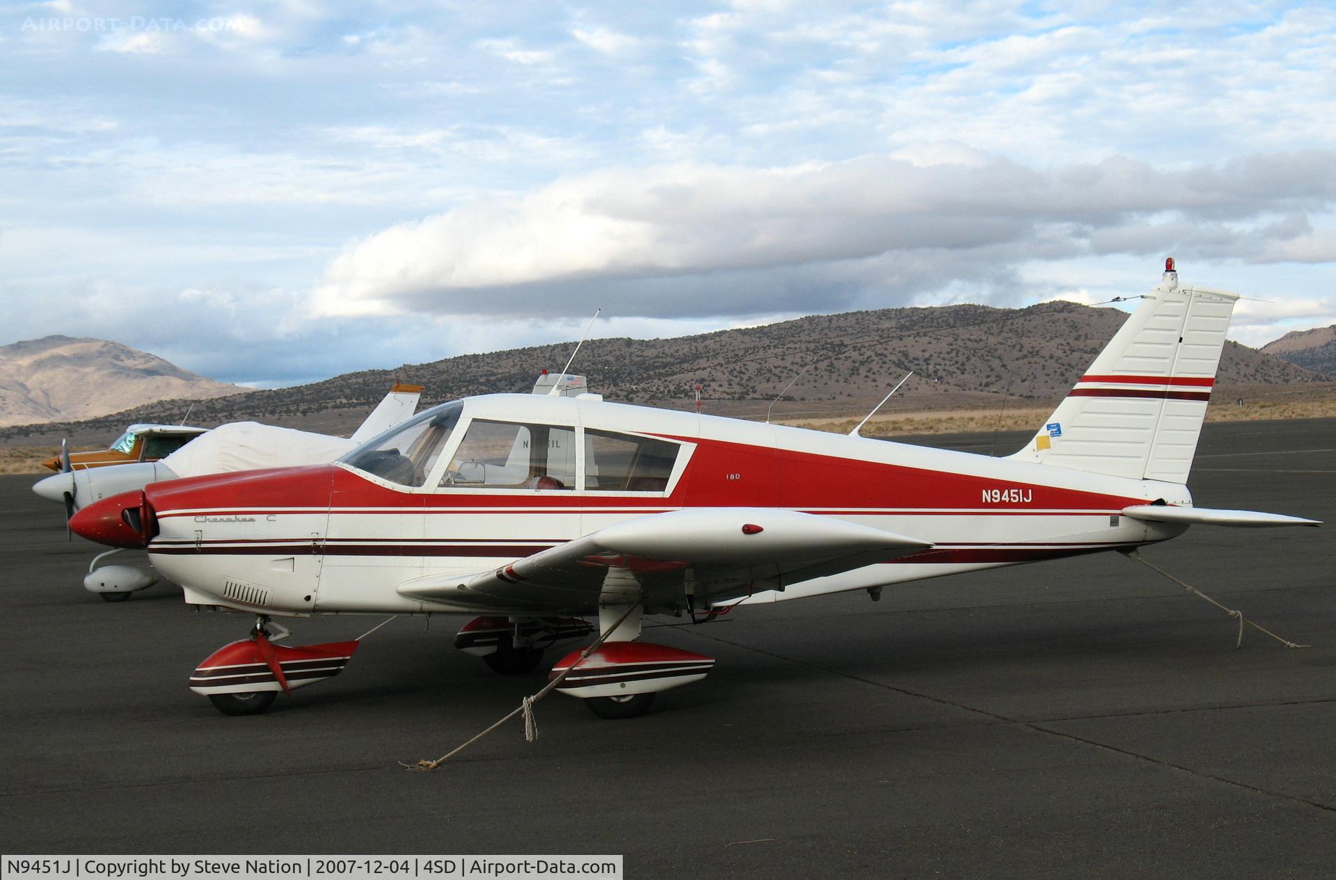 N9451J, 1966 Piper PA-28-180 C/N 28-3564, 1966 Piper PA-28-180 @ Reno-Stead