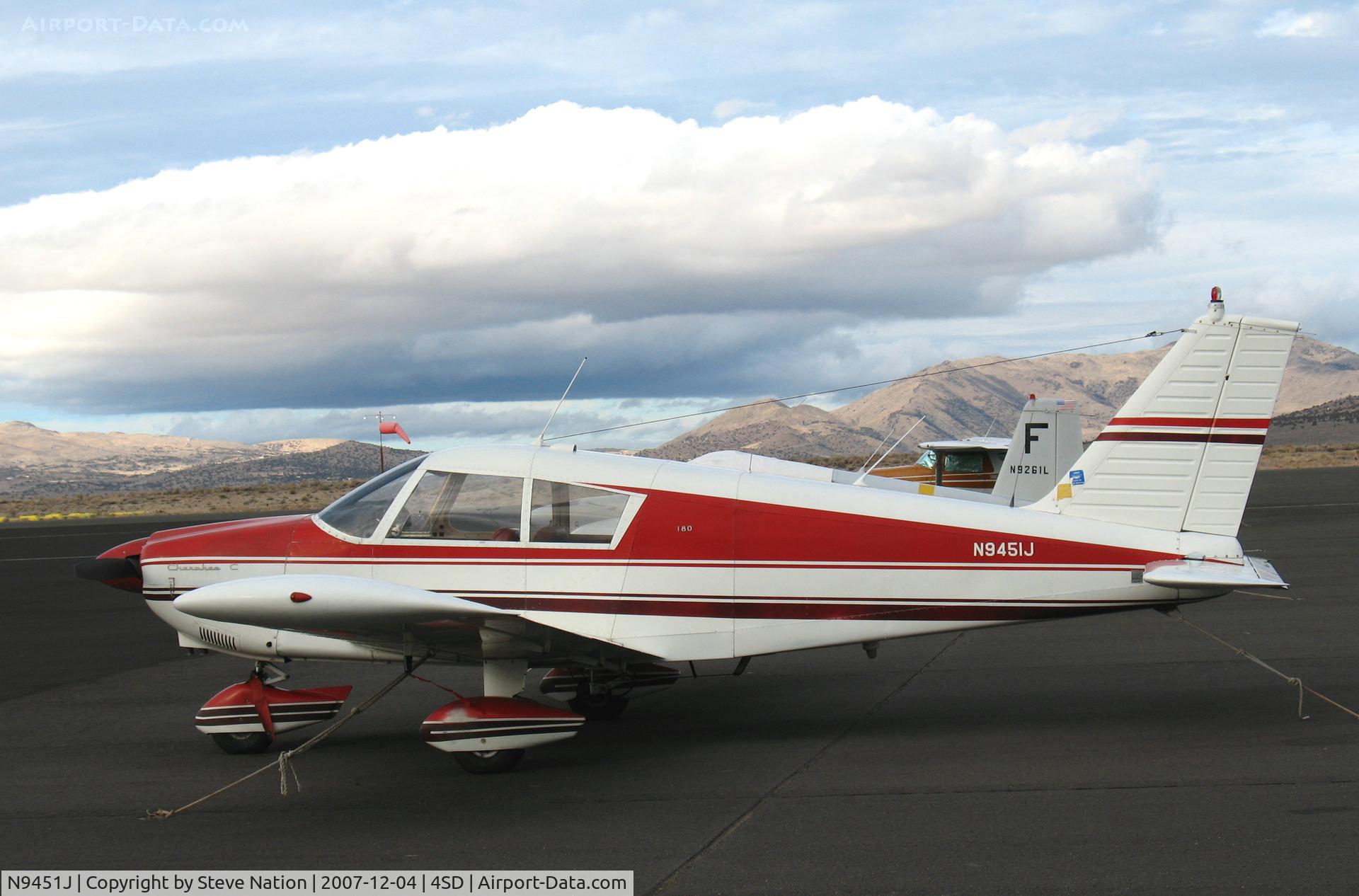 N9451J, 1966 Piper PA-28-180 C/N 28-3564, 1966 Piper PA-28-180 @ Reno-Stead